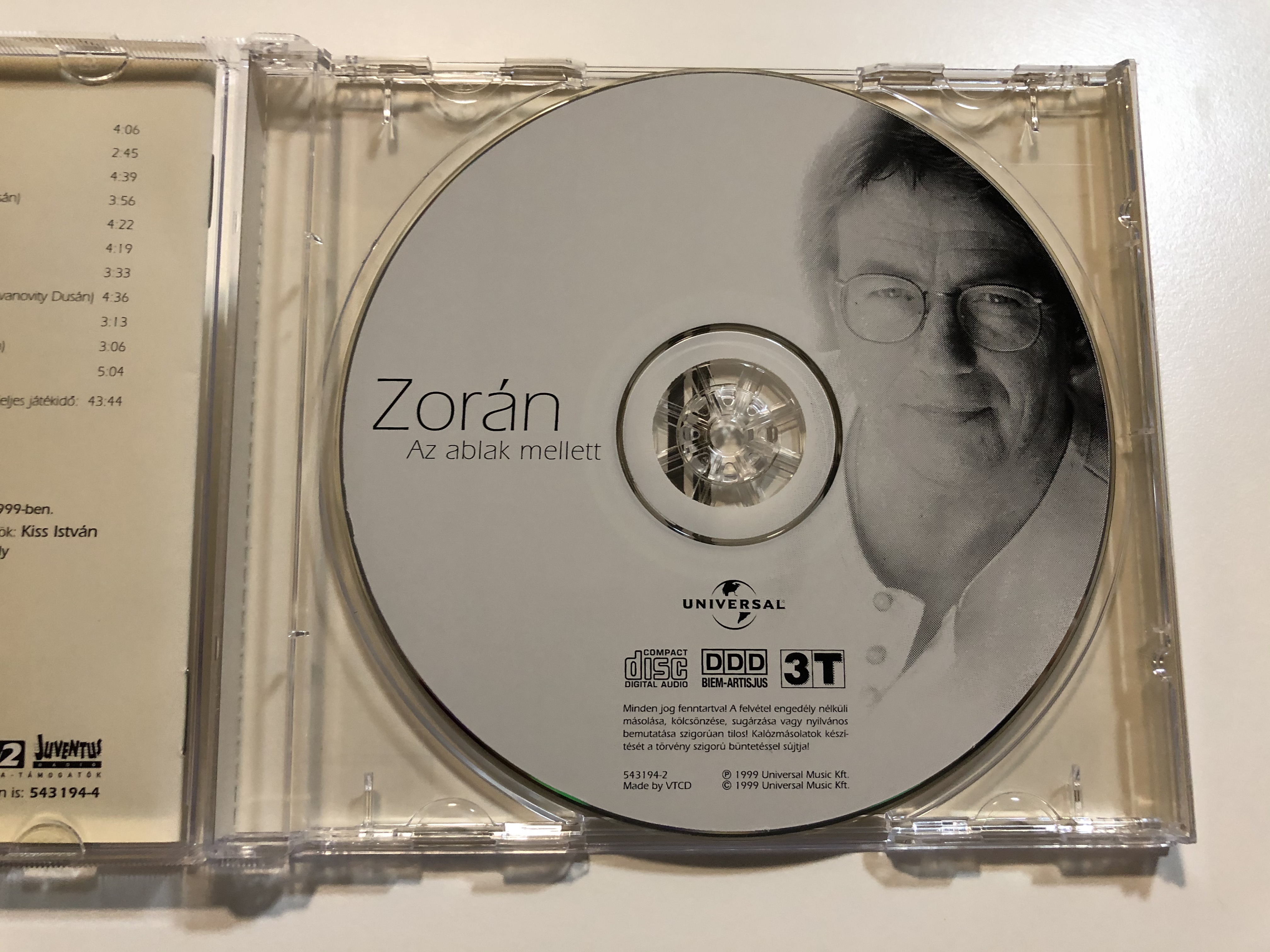 zor-n-az-ablak-mellett-universal-music-audio-cd-1999-543-194-2-4-.jpg