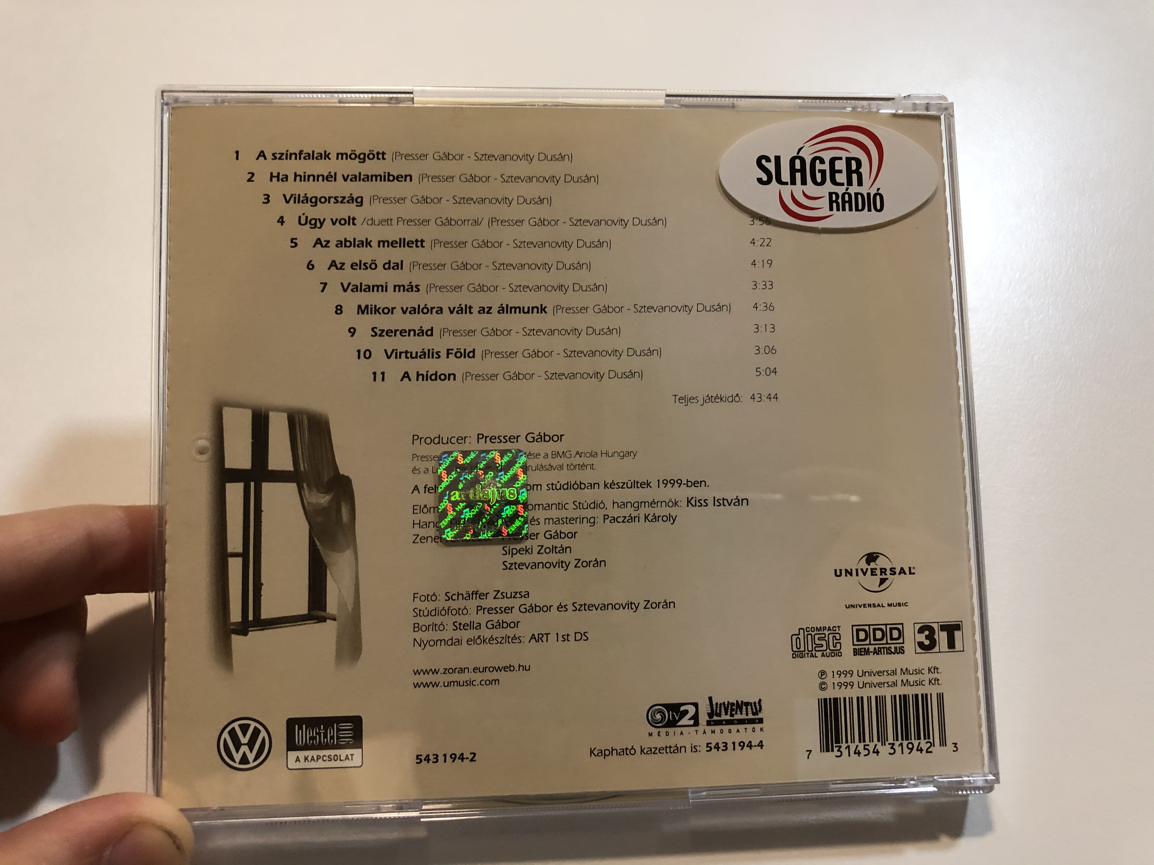 zor-n-az-ablak-mellett-universal-music-audio-cd-1999-543-194-2-9-.jpg