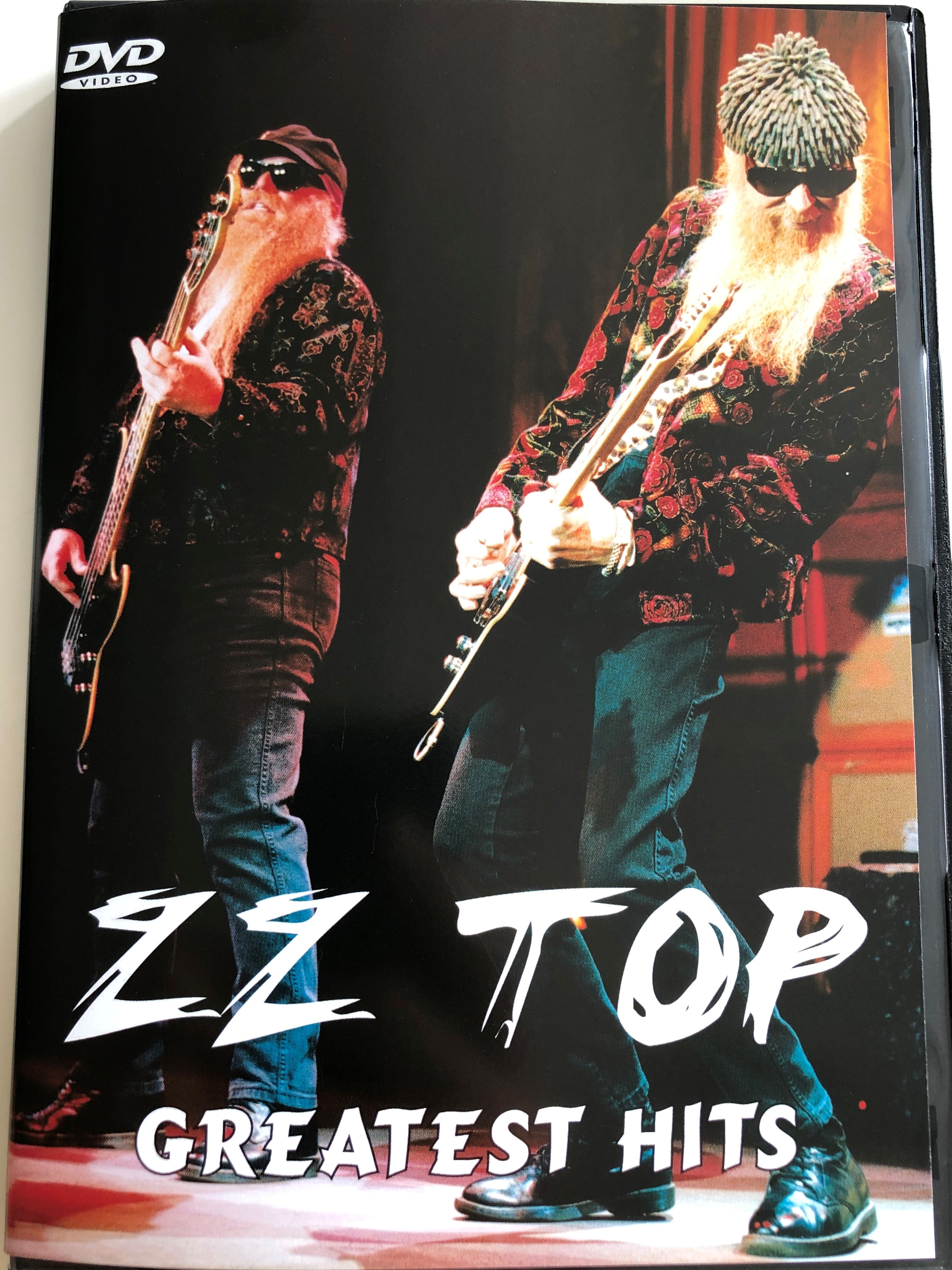 zz-top-greatest-hits-dvd-2004-bob-merlis-davin-seay-gimme-all-your-lovin-sharp-dressed-man-legs-stages-fnm-1-.jpg