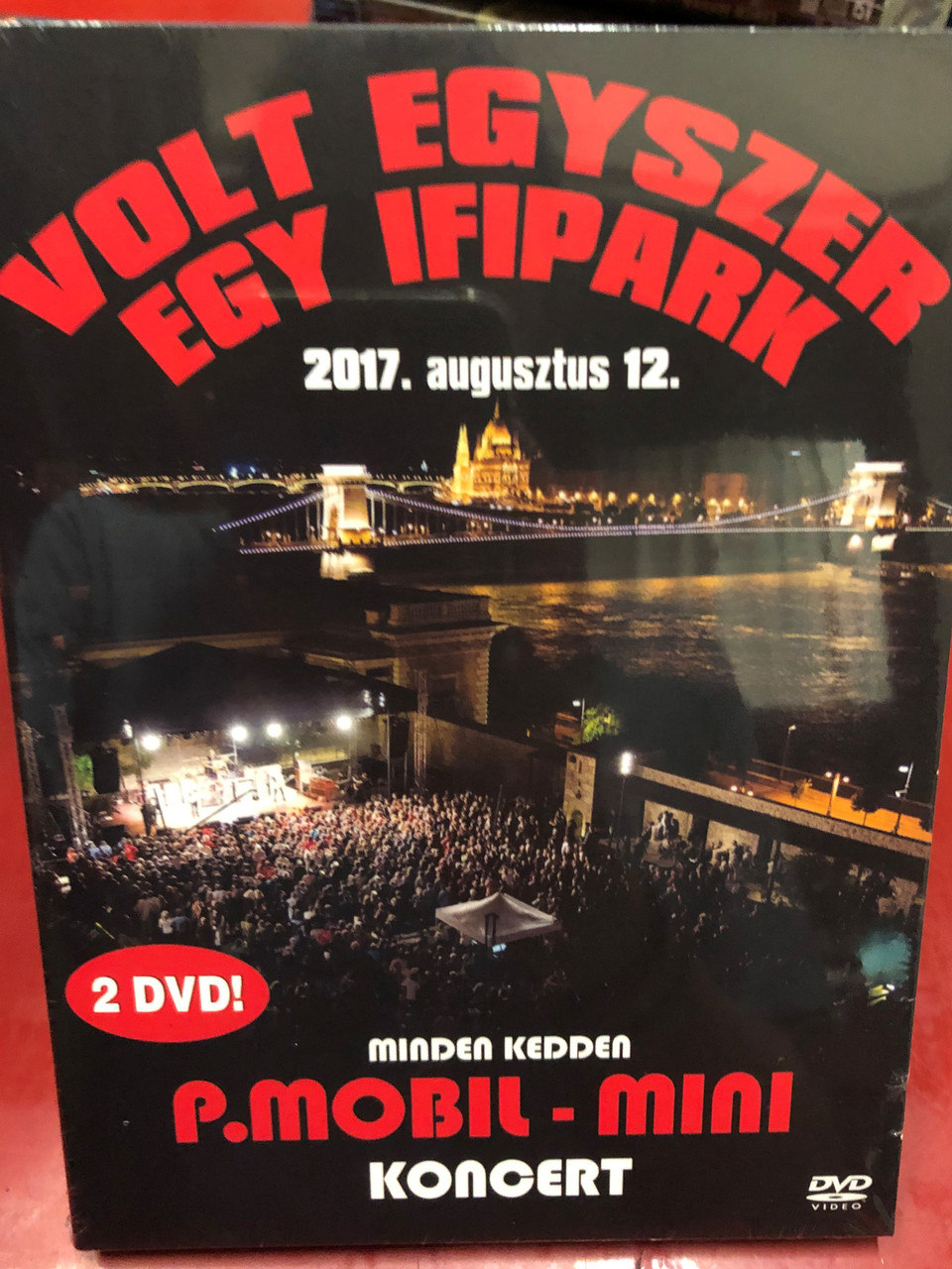 https://cdn10.bigcommerce.com/s-62bdpkt7pb/products/0/images/185870/1_P._Mobil_-_Mini_-_Volt_egyszer_egy_Ifipark_2017._augusztus_12._2_DVDs_Made_in_Hungary_1__33959.1627913356.1280.1280.JPG?c=2&_gl=1*dvtq5w*_ga*MjAyOTE0ODY1OS4xNTkyNDY2ODc5*_ga_WS2VZYPC6G*MTYyNzkwOTU3OC44OC4xLjE2Mjc5MTMwNTguNjA.
