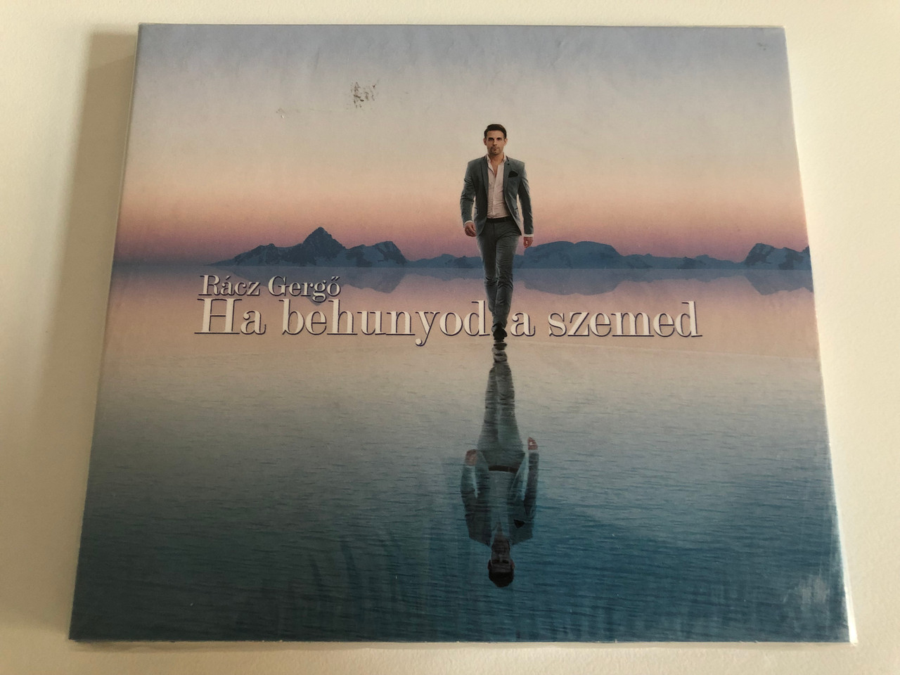 https://cdn10.bigcommerce.com/s-62bdpkt7pb/products/0/images/186116/Rcz_Gerg_-_Ha_behunyod_a_szemed_Schubert_Music_Audio_CD_2015_SMP-1521_1__00608.1628085538.1280.1280.JPG?c=2&_gl=1*13ldpbo*_ga*MjA2NTIxMjE2MC4xNTkwNTEyNTMy*_ga_WS2VZYPC6G*MTYyODA3NDQ2NC4xOS4xLjE2MjgwODUzNDYuMzg.