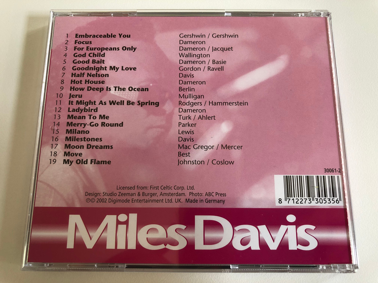 https://cdn10.bigcommerce.com/s-62bdpkt7pb/products/0/images/186355/Miles_Davis_Embraceable_You_Digimode_Entertainment_Ltd._Audio_CD_2002_30061-2_5__95381.1628189884.1280.1280.JPG?c=2&_gl=1*3b118k*_ga*MjA2NTIxMjE2MC4xNTkwNTEyNTMy*_ga_WS2VZYPC6G*MTYyODE3ODc5Ni4yMC4xLjE2MjgxODk3MDguNTg.