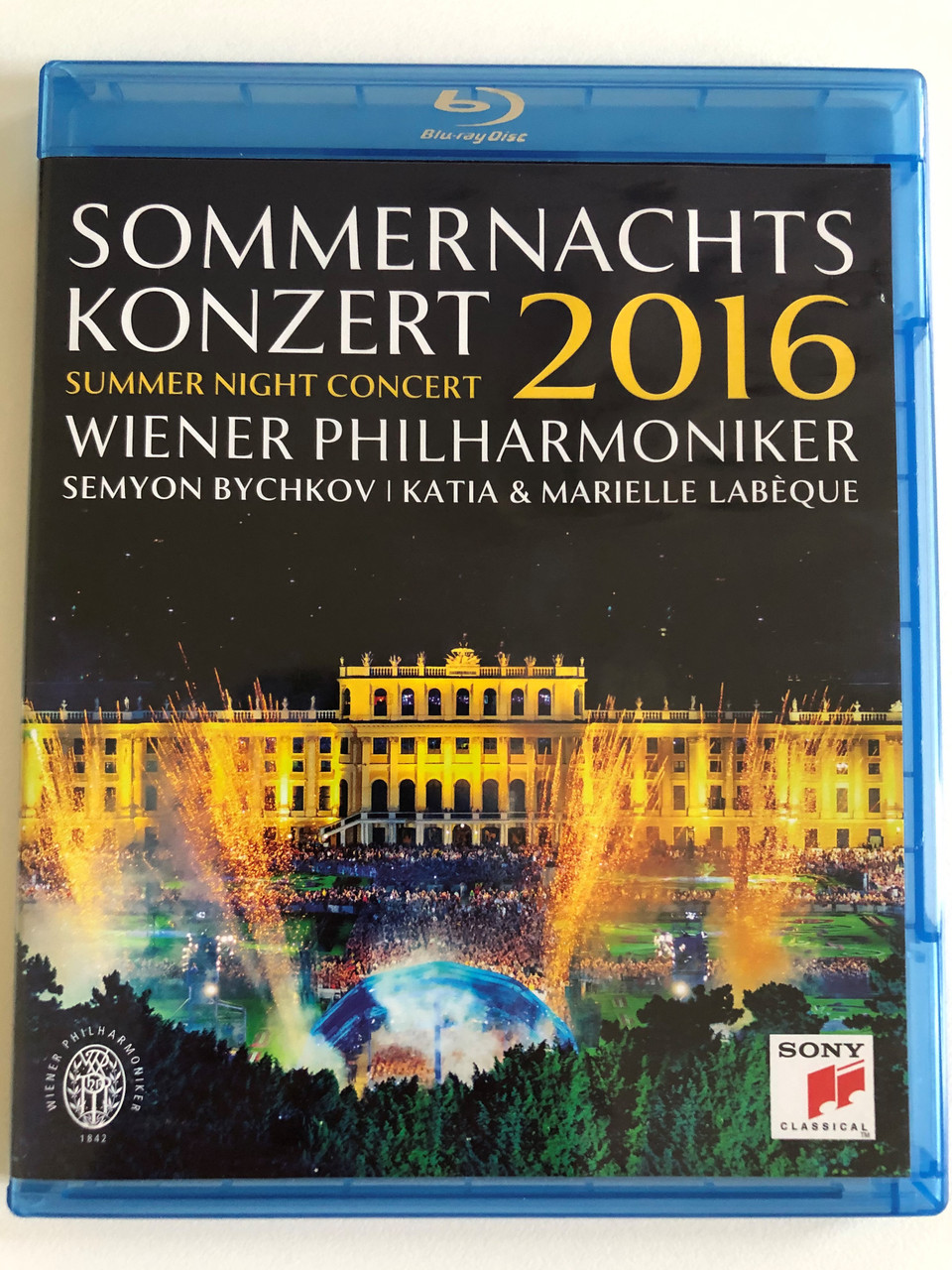 https://cdn10.bigcommerce.com/s-62bdpkt7pb/products/0/images/187541/a_Sommernachtskonzert_2016_Summer_Night_Concert_2016_Blu-ray_DVD_Sony_Classical_Made_in_the_EU_1__51125.1628855397.1280.1280.JPG?c=2&_gl=1*131ui5q*_ga*MjAyOTE0ODY1OS4xNTkyNDY2ODc5*_ga_WS2VZYPC6G*MTYyODg1Mjc5Ny4xNDAuMS4xNjI4ODU1NDAwLjYw