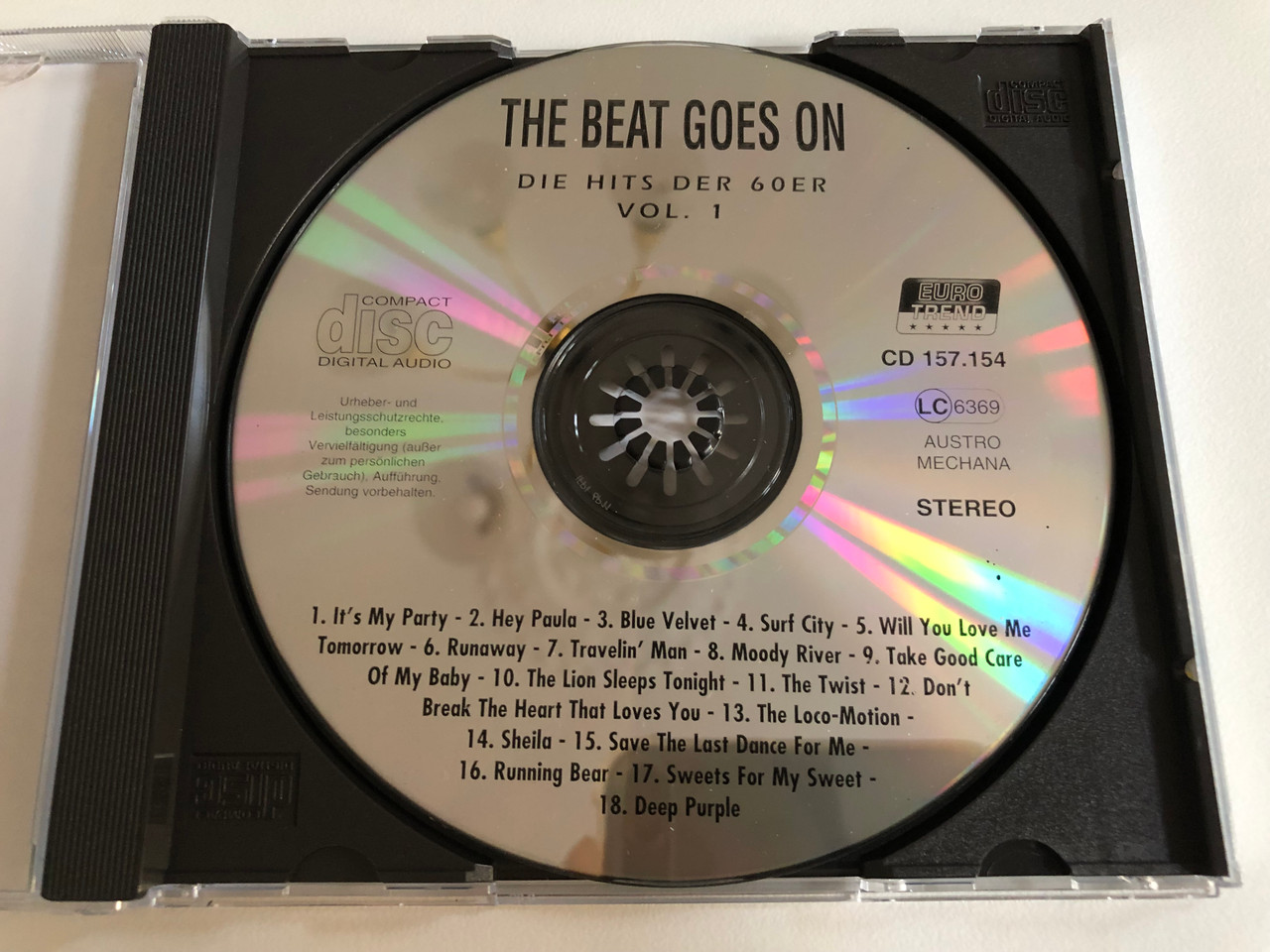 https://cdn10.bigcommerce.com/s-62bdpkt7pb/products/0/images/187920/The_Beat_Goes_On_Die_Hits_Der_60er_-_Vol._1_Its_My_Party_-_Lesley_Gore_Blue_Velvet_-_Bobby_Vinton_The_Lion_Sleeps_Tonight_-_The_Tokens_The_Twist_-_Chubby_Checker_The_Loco-Motion_-_L_3__53990.1629209263.1280.1280.JPG?c=2&_gl=1*cbchz7*_ga*MjA2NTIxMjE2MC4xNTkwNTEyNTMy*_ga_WS2VZYPC6G*MTYyOTIwODAwMC4zNS4xLjE2MjkyMDkzNjYuNjA.