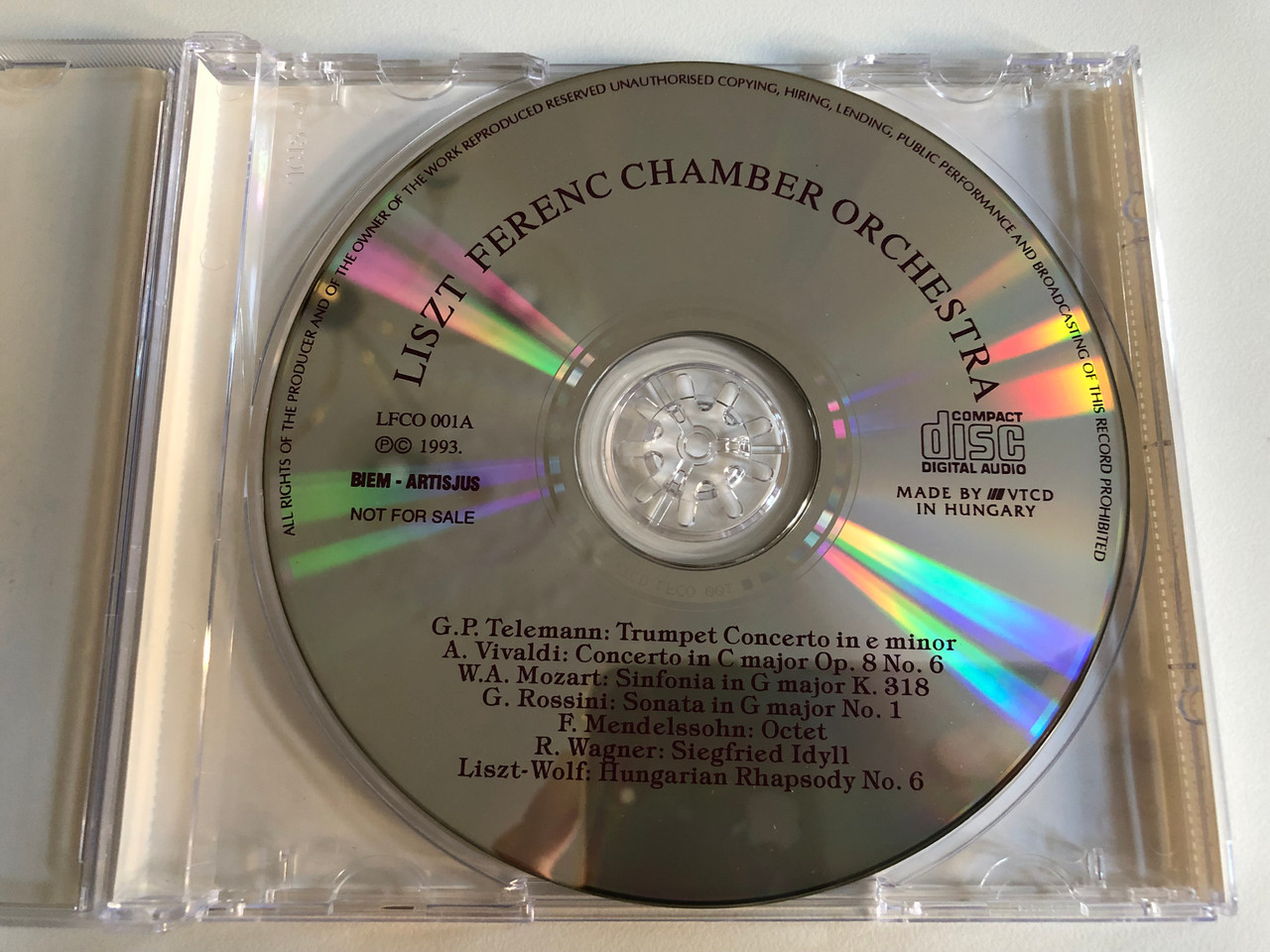 https://cdn10.bigcommerce.com/s-62bdpkt7pb/products/0/images/188277/Selection_from_the_Recordings_of_the_Liszt_Ferenc_Chamber_Orchestra_Danubia_Patent_and_Trademark_Attorneys_Audio_CD_1993_LFCO_001_3__94097.1629388484.1280.1280.JPG?c=2&_gl=1*16oii9k*_ga*MjA2NTIxMjE2MC4xNTkwNTEyNTMy*_ga_WS2VZYPC6G*MTYyOTM4MjA0Mi4zOS4xLjE2MjkzODgyNTUuMzk.