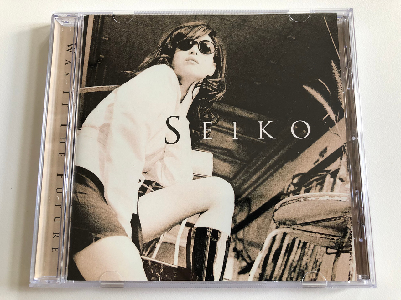 https://cdn10.bigcommerce.com/s-62bdpkt7pb/products/0/images/189115/Seiko_Was_It_The_Future_Mercury_Audio_CD_1996_532_455-2_1__53504.1629959186.1280.1280.JPG?c=2&_gl=1*1hm3mte*_ga*MjA2NTIxMjE2MC4xNTkwNTEyNTMy*_ga_WS2VZYPC6G*MTYyOTk1NDA0My40Ni4xLjE2Mjk5NTc3NzYuNjA.