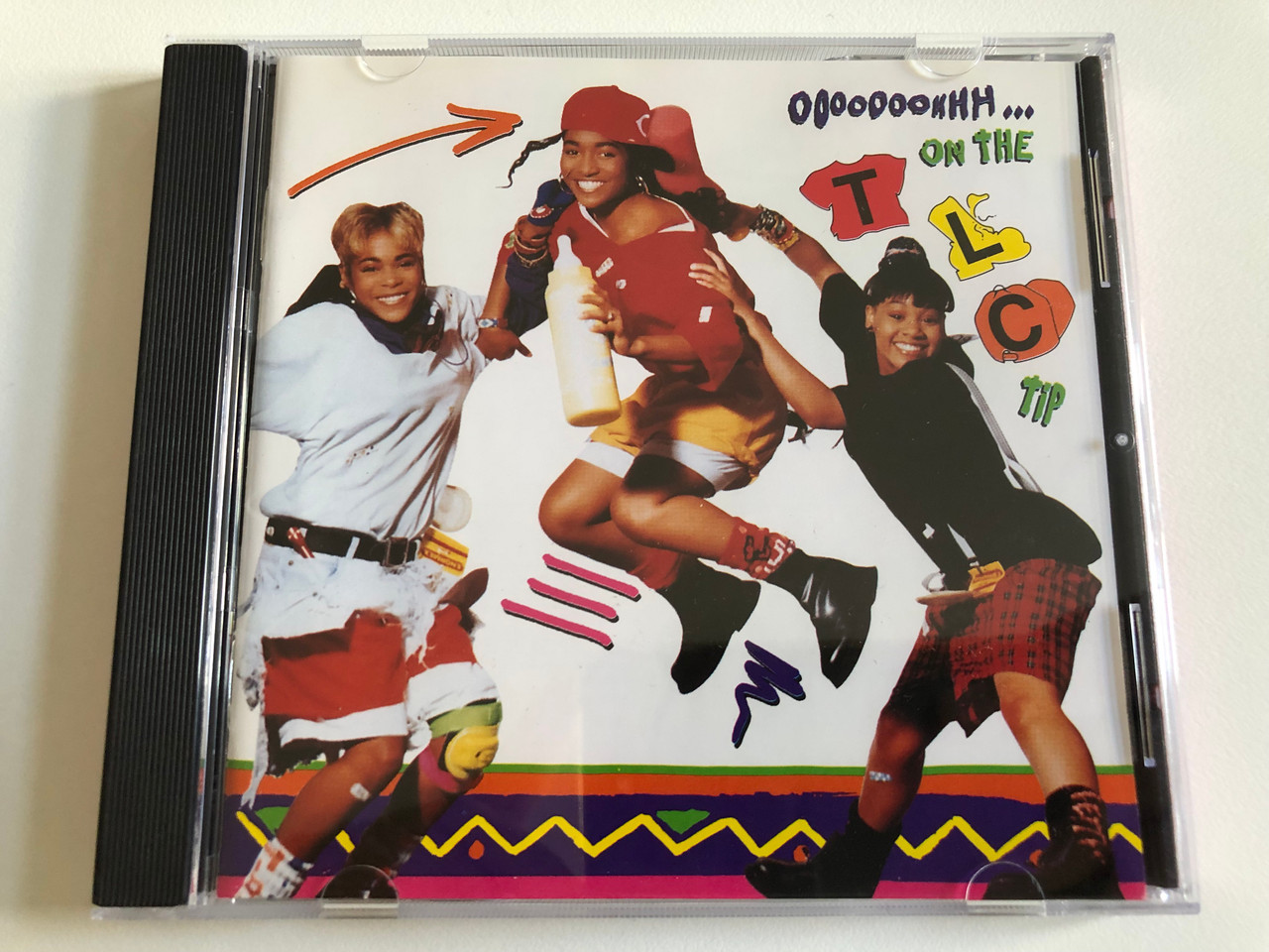 https://cdn10.bigcommerce.com/s-62bdpkt7pb/products/0/images/189389/Ooooooohhh...On_The_TLC_Tip_LaFace_Records_Audio_CD_1992_262878_1__78752.1630058692.1280.1280.JPG?c=2&_gl=1*4bbbbj*_ga*MjA2NTIxMjE2MC4xNTkwNTEyNTMy*_ga_WS2VZYPC6G*MTYzMDA1NjUyMS40OS4xLjE2MzAwNTg1ODIuNTY.