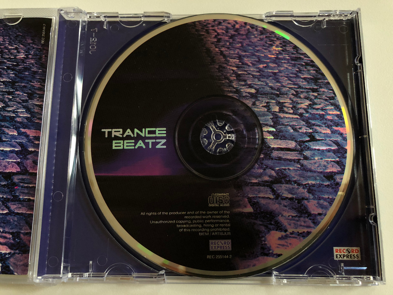 https://cdn10.bigcommerce.com/s-62bdpkt7pb/products/0/images/189707/Trance_Beatz_DJ_Tom_D.B._Sonic_Tom_Dan_Koala_Hoovercraft_Paul_Holden_Salida_Del_Sol_Tibet_Team_Frankfurt_DJ_T-Kay_Aqualab_Record_Express_Audio_CD_REC_255144-2_3__68205.1630434100.1280.1280.JPG?c=2&_gl=1*bx84xl*_ga*MjA2NTIxMjE2MC4xNTkwNTEyNTMy*_ga_WS2VZYPC6G*MTYzMDQyOTc5Mi41NC4xLjE2MzA0MzQxMTguNjA.