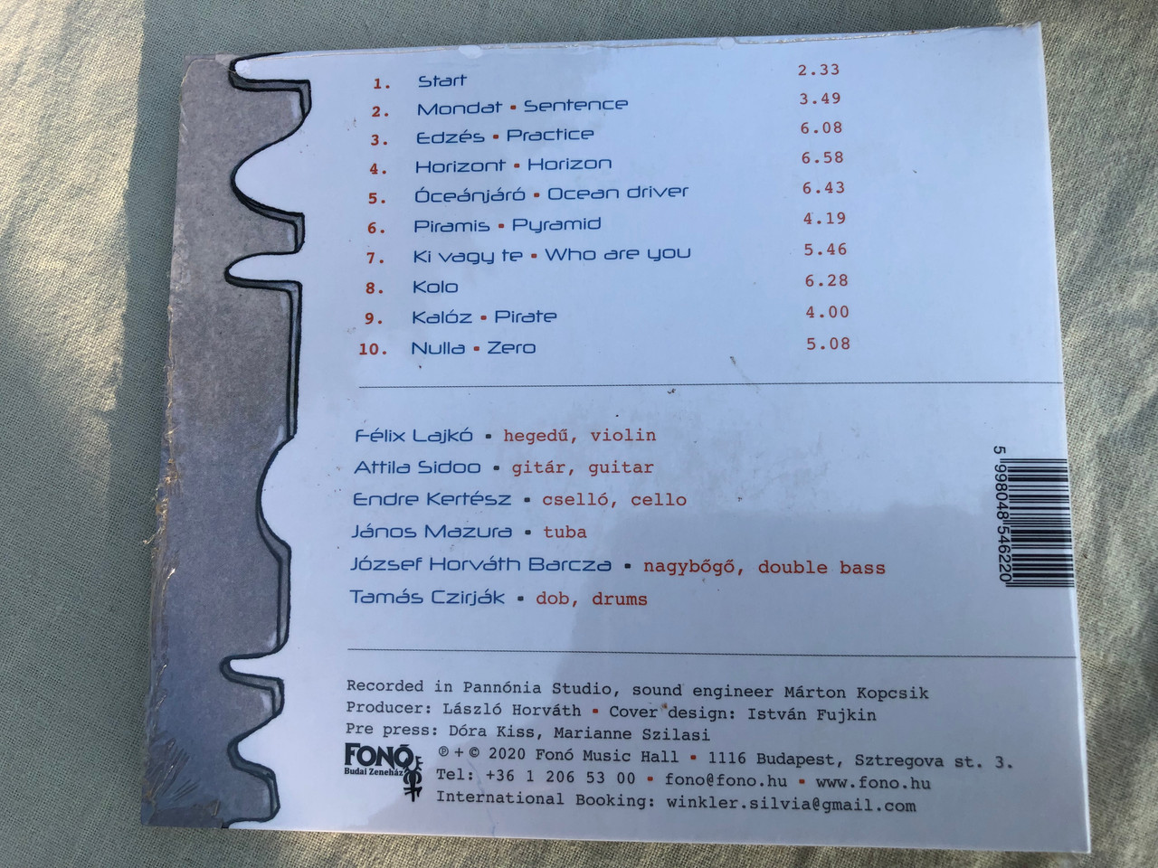 https://cdn10.bigcommerce.com/s-62bdpkt7pb/products/0/images/189789/Lajk_Flix_Band_Start_Fon_Records_Audio_CD_2020_FA_462-2_2__22703.1630504344.1280.1280.JPG?c=2&_gl=1*10luf0i*_ga*MjA2NTIxMjE2MC4xNTkwNTEyNTMy*_ga_WS2VZYPC6G*MTYzMDUwMzkwMy41NS4wLjE2MzA1MDM5MDMuNjA.
