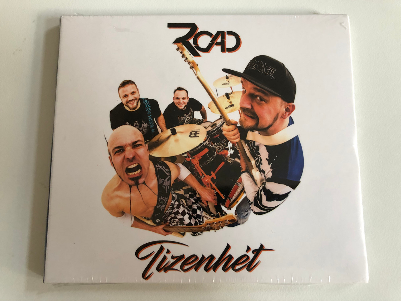 https://cdn10.bigcommerce.com/s-62bdpkt7pb/products/0/images/191292/Road_Tizenht_EDGE_Records_Audio_CD_2017_EDGECD_259_1__37083.1631597041.1280.1280.JPG?c=2&_gl=1*5373ut*_ga*MjA2NTIxMjE2MC4xNTkwNTEyNTMy*_ga_WS2VZYPC6G*MTYzMTU5NDA4MS43OS4xLjE2MzE1OTY5NDkuNTc.