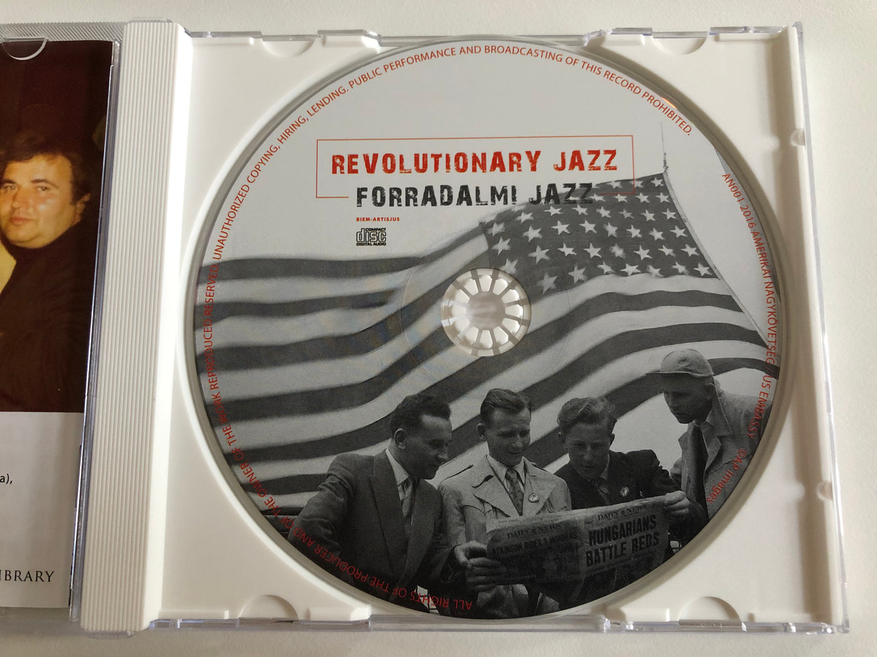 https://cdn10.bigcommerce.com/s-62bdpkt7pb/products/0/images/192380/Revolutionary_Jazz_Forradalmi_Jazz_Audio_CD_2016_AN001_2016_3__97849.1632232598.1280.1280.JPG?c=2&_gl=1*meyvim*_ga*MjA2NTIxMjE2MC4xNTkwNTEyNTMy*_ga_WS2VZYPC6G*MTYzMjIyOTA1OS45NC4xLjE2MzIyMzI2NjQuNjA.