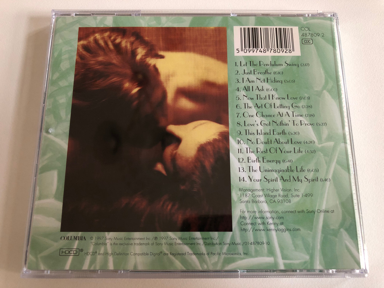 https://cdn10.bigcommerce.com/s-62bdpkt7pb/products/0/images/192939/Kenny_Loggins_-_The_Unimaginable_Life_Columbia_Audio_CD_1997_487809_2_8__67973.1632734891.1280.1280.JPG?c=2&_gl=1*rafi5n*_ga*MjA2NTIxMjE2MC4xNTkwNTEyNTMy*_ga_WS2VZYPC6G*MTYzMjczMzIxOC45OS4xLjE2MzI3MzQ2NjkuNTg.