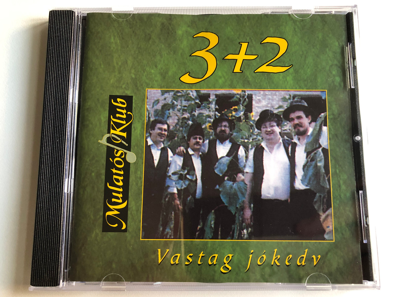 https://cdn10.bigcommerce.com/s-62bdpkt7pb/products/0/images/194667/3_2_-_Vastag_jokedy_-_Mulatos_Klub_Arna_Holding_Audio_CD_2003_ARCD_2021_1__24895.1633596753.1280.1280.JPG?c=2&_gl=1*avcilf*_ga*MjA2NTIxMjE2MC4xNTkwNTEyNTMy*_ga_WS2VZYPC6G*MTYzMzU4ODI4NS4xMTcuMS4xNjMzNTk2NjEzLjE5