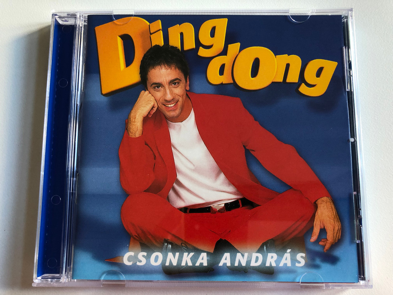 https://cdn10.bigcommerce.com/s-62bdpkt7pb/products/0/images/195539/Ding-Dong_-_Csonka_Andrs_BMG_Ariola_Hungary_Audio_CD_2001_74321_839992_1__61019.1634108097.1280.1280.JPG?c=2&_gl=1*3laeyc*_ga*MjA2NTIxMjE2MC4xNTkwNTEyNTMy*_ga_WS2VZYPC6G*MTYzNDA5OTIwNy4xMjUuMS4xNjM0MTA3OTg4LjMy