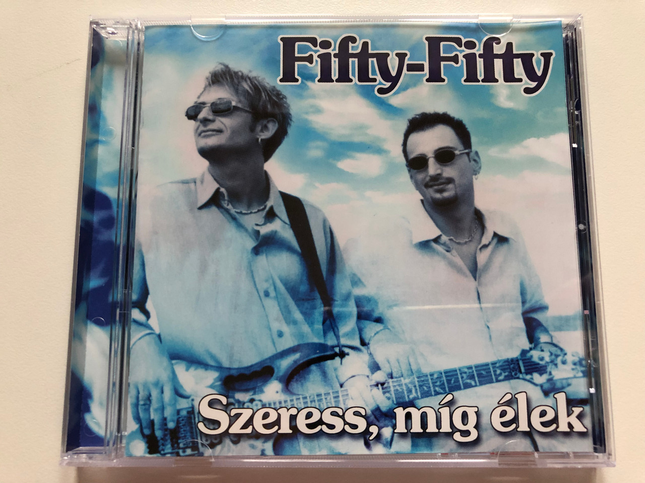 https://cdn10.bigcommerce.com/s-62bdpkt7pb/products/0/images/196222/Fifty-Fifty_Szeress_Mg_lek_Magneoton_Audio_CD_2001_8573-87697-2_1__84680.1634581190.1280.1280.JPG?c=2&_gl=1*1cafrxv*_ga*MjA2NTIxMjE2MC4xNTkwNTEyNTMy*_ga_WS2VZYPC6G*MTYzNDU3MzEwMy4xMzEuMS4xNjM0NTgxMjM5LjYw