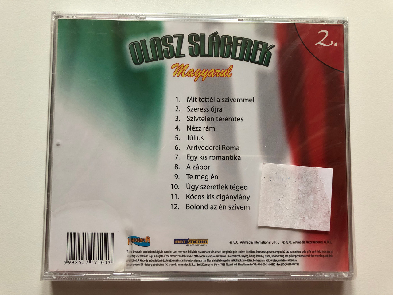 https://cdn10.bigcommerce.com/s-62bdpkt7pb/products/0/images/196290/Olasz_Slogerek_-_Magyarul_-_2._Szeress_ujra_Arrivederci_Roma_Te_meg_en_Kocos_kis_ciganylany_Art_Media_Audio_CD_71042_RNR_2__08539.1634662836.1280.1280.JPG?c=2&_gl=1*1jbv6cl*_ga*MjA2NTIxMjE2MC4xNTkwNTEyNTMy*_ga_WS2VZYPC6G*MTYzNDY1NzY0NS4xMzIuMS4xNjM0NjYyNDQ4LjQw