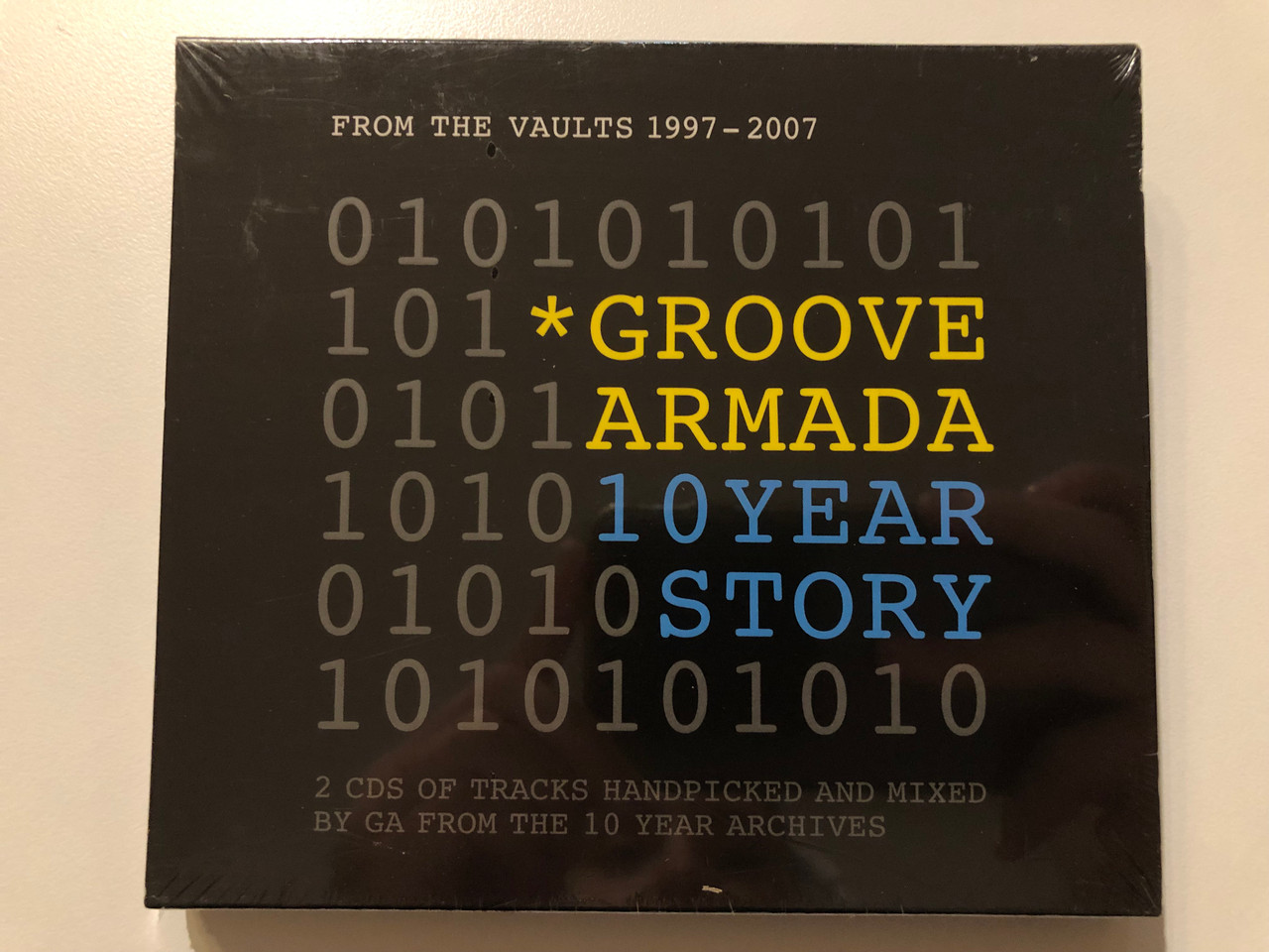 https://cdn10.bigcommerce.com/s-62bdpkt7pb/products/0/images/199724/Groove_Armada_10_Year_Story_From_The_Vaults_1997-2007_2CDs_Of_Tracks_Handpicked_And_Mixed_By_GA_Grom_The_10_Year_Archives_Columbia_2x_Audio_CD_2007_88697185072_1__14698.1637338539.1280.1280.JPG?c=2&_gl=1*eei72y*_ga*MjA2NTIxMjE2MC4xNTkwNTEyNTMy*_ga_WS2VZYPC6G*MTYzNzMzODMyNC4xNzguMC4xNjM3MzM4MzI0LjYw