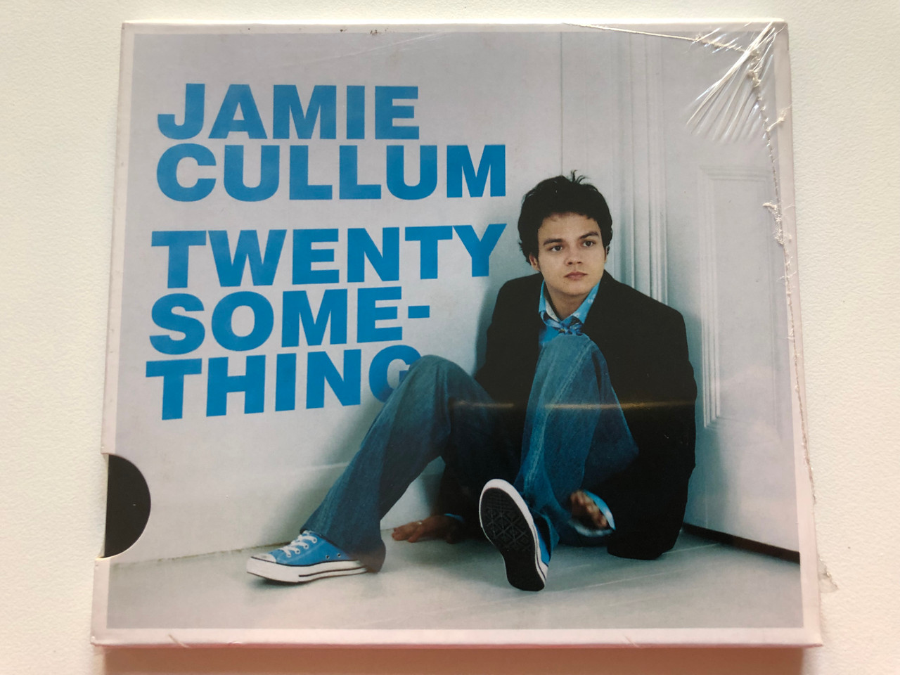 https://cdn10.bigcommerce.com/s-62bdpkt7pb/products/0/images/200098/Jamie_Cullum_Twentysomething_Verve_Records_Audio_CD_2003_0602498368077_1__64743.1637658504.1280.1280.JPG?c=2&_gl=1*wdvb6x*_ga*MjA2NTIxMjE2MC4xNTkwNTEyNTMy*_ga_WS2VZYPC6G*MTYzNzY1NDY3Ni4xODEuMS4xNjM3NjU3Mjk5LjUy