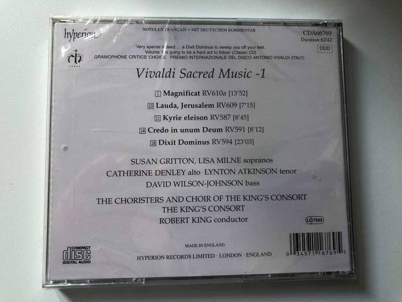https://cdn10.bigcommerce.com/s-62bdpkt7pb/products/0/images/200468/Vivaldi_-_Sacred_Music_Susan_Gritton_Lisa_Milne_Catherine_Denley_Lynton_Atkinson_David_Wilson-Johnson_The_Kings_Consort_Robert_King_Hyperion_Audio_CD_CDA66769_2__93233.1637857958.1280.1280.JPG?c=2&_gl=1*1e53hmr*_ga*MjA2NTIxMjE2MC4xNTkwNTEyNTMy*_ga_WS2VZYPC6G*MTYzNzg1MjczMi4xODkuMS4xNjM3ODU3NjYyLjI5