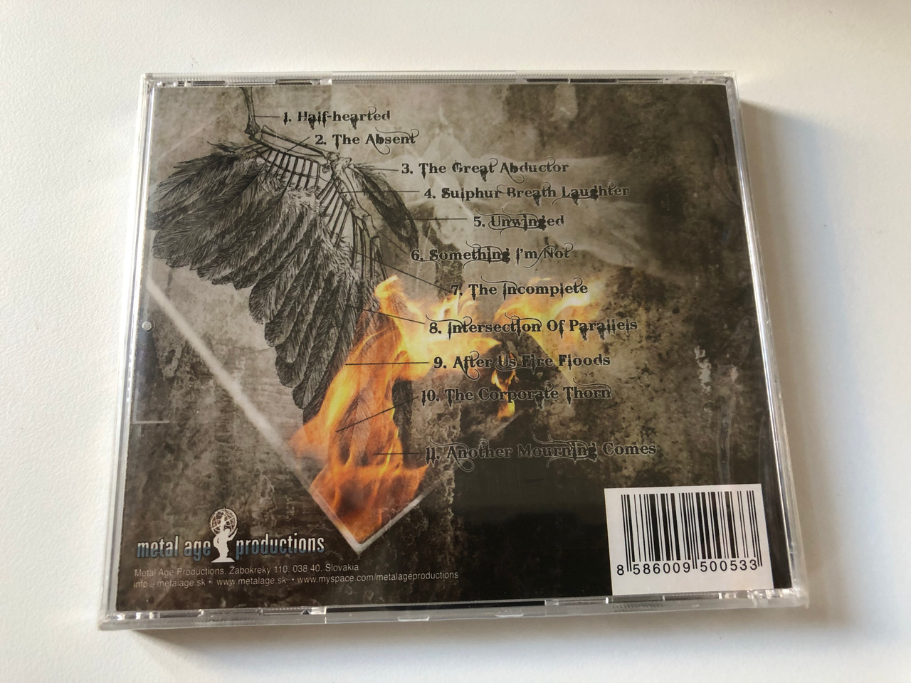 https://cdn10.bigcommerce.com/s-62bdpkt7pb/products/0/images/200585/Casketgarden_Incompleteness_In_Absence_Metal_Age_Productions_Audio_CD_2008_MAP066_2__09197.1637928419.1280.1280.JPG?c=2&_gl=1*1cd8o98*_ga*MjA2NTIxMjE2MC4xNTkwNTEyNTMy*_ga_WS2VZYPC6G*MTYzNzkxNzgxMy4xOTEuMS4xNjM3OTI4MzM1LjYw