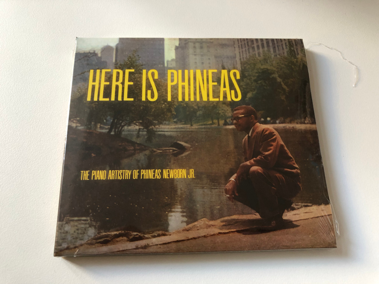 https://cdn10.bigcommerce.com/s-62bdpkt7pb/products/0/images/200620/Here_Is_Phineas_-_The_Piano_Artistry_Of_Phineas_Newborn_Jr._Jazz_Beat_Audio_CD_2007_JAZZBEAT_517_1__03035.1638176187.1280.1280.JPG?c=2&_gl=1*716b3q*_ga*MjA2NTIxMjE2MC4xNTkwNTEyNTMy*_ga_WS2VZYPC6G*MTYzODE3MTM4NC4xOTMuMS4xNjM4MTc1OTczLjEz