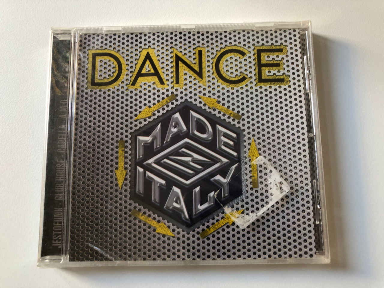 https://cdn10.bigcommerce.com/s-62bdpkt7pb/products/0/images/200771/Dance_Made_In_Italy_Eurotrend_Audio_CD_CD_157_1__10779.1638279648.1280.1280.JPG?c=2&_gl=1*1mheglt*_ga*MjA2NTIxMjE2MC4xNTkwNTEyNTMy*_ga_WS2VZYPC6G*MTYzODI3OTIyNy4xOTYuMS4xNjM4Mjc5NTQ4LjMy