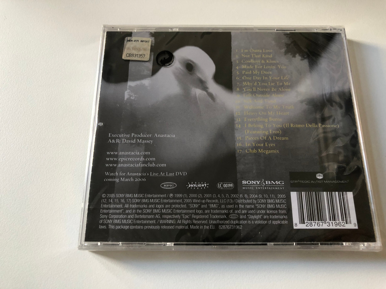 https://cdn10.bigcommerce.com/s-62bdpkt7pb/products/0/images/200877/Anastacia_Pieces_Of_A_Dream_Anastacias_Greatest_Hits_Includes_All_Her_Chart-Topping_Singles_2_Brand-New_Tracks_Plus_A_Duet_With_Eros_Ramazzoti_Epic_Audio_CD_2005_82876731962_2__06123.1638356883.1280.1280.JPG?c=2&_gl=1*30kiyu*_ga*MjA2NTIxMjE2MC4xNTkwNTEyNTMy*_ga_WS2VZYPC6G*MTYzODM0MTY0MS4xOTcuMS4xNjM4MzU2Njg0LjQ0