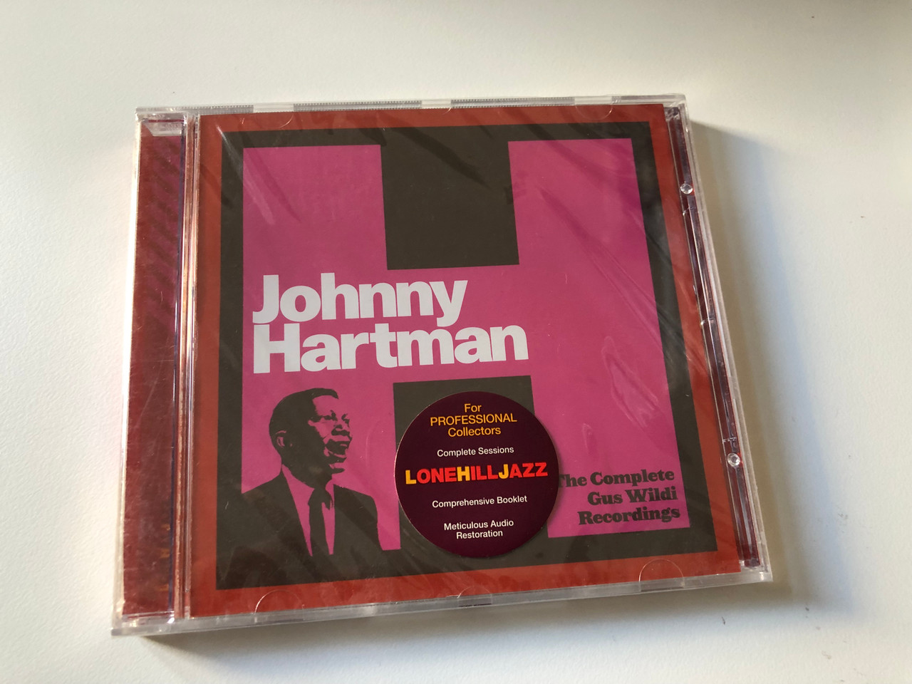 https://cdn10.bigcommerce.com/s-62bdpkt7pb/products/0/images/200897/Johnny_Hartman_The_Complete_Gus_Wildi_Recordings_For_Professional_Collectors_Complete_Sessions_LoneHillJazz_Comprehensive_Booklet_Meticulous_Audio_Restoration_Lone_Hill_Jazz_Audio_CD_2_1__20956.1638360040.1280.1280.JPG?c=2&_gl=1*1qpvbw3*_ga*MjA2NTIxMjE2MC4xNTkwNTEyNTMy*_ga_WS2VZYPC6G*MTYzODM0MTY0MS4xOTcuMS4xNjM4MzU5ODg0LjM3