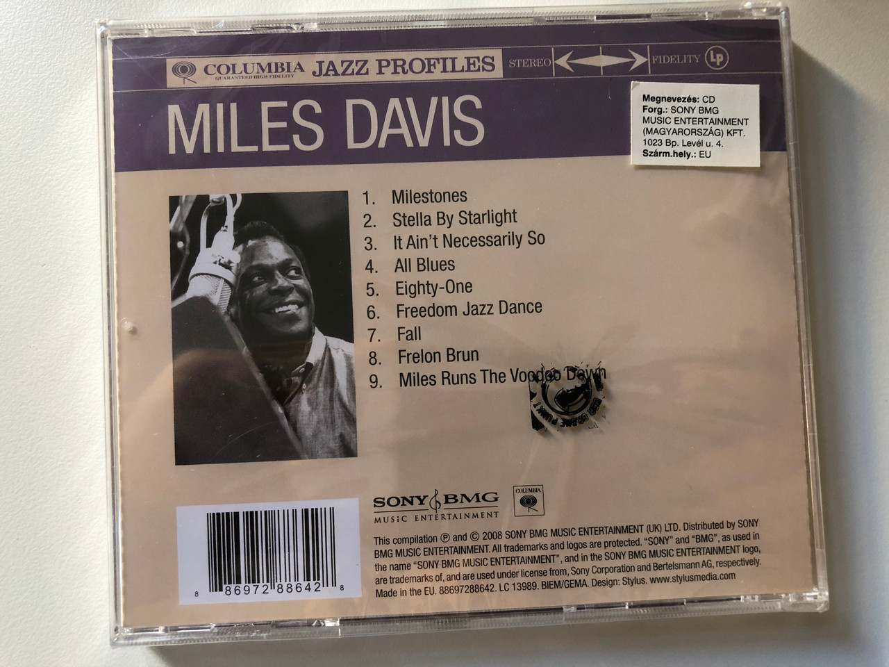 https://cdn10.bigcommerce.com/s-62bdpkt7pb/products/0/images/200963/Miles_Davis_Columbia_Jazz_Profiles_Sony_BMG_Music_Entertainment_Audio_CD_2008_Stereo_88697288642_2__74085.1638446360.1280.1280.JPG?c=2&_gl=1*huf2bh*_ga*MjA2NTIxMjE2MC4xNTkwNTEyNTMy*_ga_WS2VZYPC6G*MTYzODQ0MDM5Mi4xOTkuMS4xNjM4NDQ2MTE4LjI2