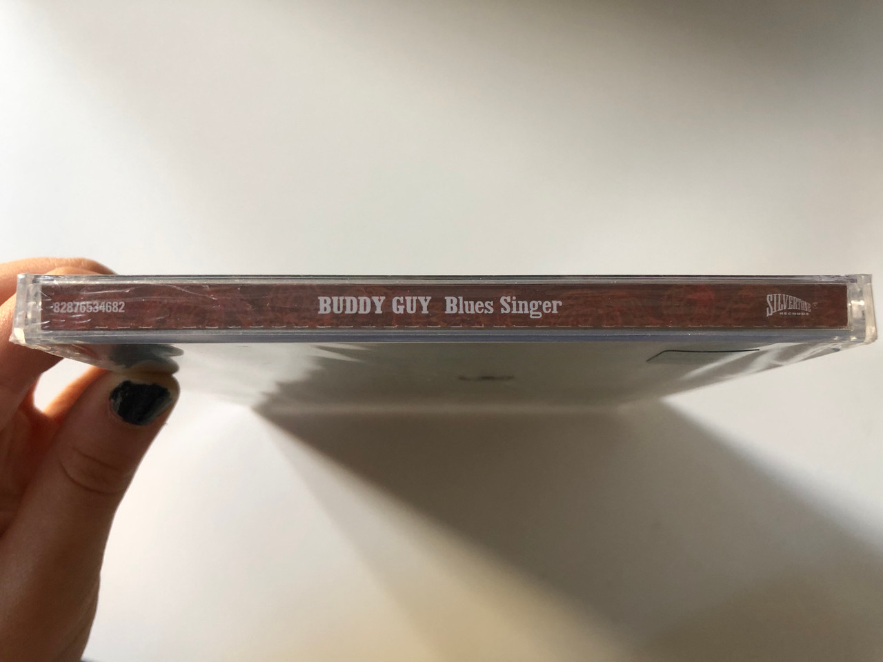 https://cdn10.bigcommerce.com/s-62bdpkt7pb/products/0/images/200968/Buddy_Guy_Blues_Singer_Silvertone_Records_Audio_CD_2003_82876534682_3__63628.1638448690.1280.1280.JPG?c=2&_gl=1*bn7tjc*_ga*MjA2NTIxMjE2MC4xNTkwNTEyNTMy*_ga_WS2VZYPC6G*MTYzODQ0MDM5Mi4xOTkuMS4xNjM4NDQ4MzQ5LjI1
