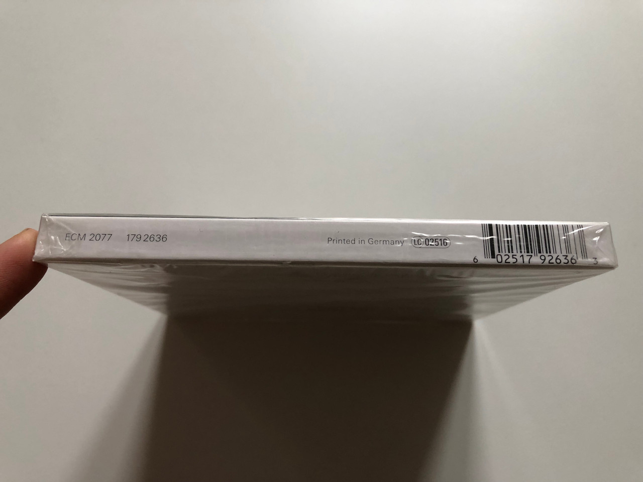 https://cdn10.bigcommerce.com/s-62bdpkt7pb/products/0/images/201245/Jon_Hassell_Last_Night_The_Moon_Came_Dropping_Its_Clothes_In_The_Street_ECM_Records_Audio_CD_2009_ECM_2077_3__60425.1638973272.1280.1280.JPG?c=2&_gl=1*towm4a*_ga*MjA2NTIxMjE2MC4xNTkwNTEyNTMy*_ga_WS2VZYPC6G*MTYzODk3MDI5OS4yMDYuMS4xNjM4OTczMTc0LjU4