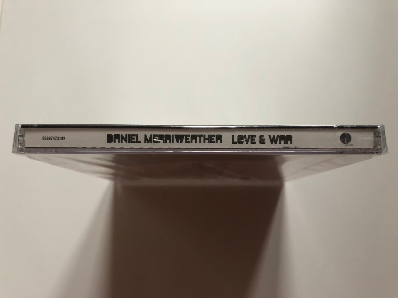 https://cdn10.bigcommerce.com/s-62bdpkt7pb/products/0/images/202193/Love_War_-_Daniel_Merriweather_J_Records_Audio_CD_2009_88697473192_3__70684.1639987205.1280.1280.JPG?c=2&_gl=1*1jjmtwu*_ga*MjA2NTIxMjE2MC4xNTkwNTEyNTMy*_ga_WS2VZYPC6G*MTYzOTk4MjAwOC4yMjMuMS4xNjM5OTg2NzA4LjI4