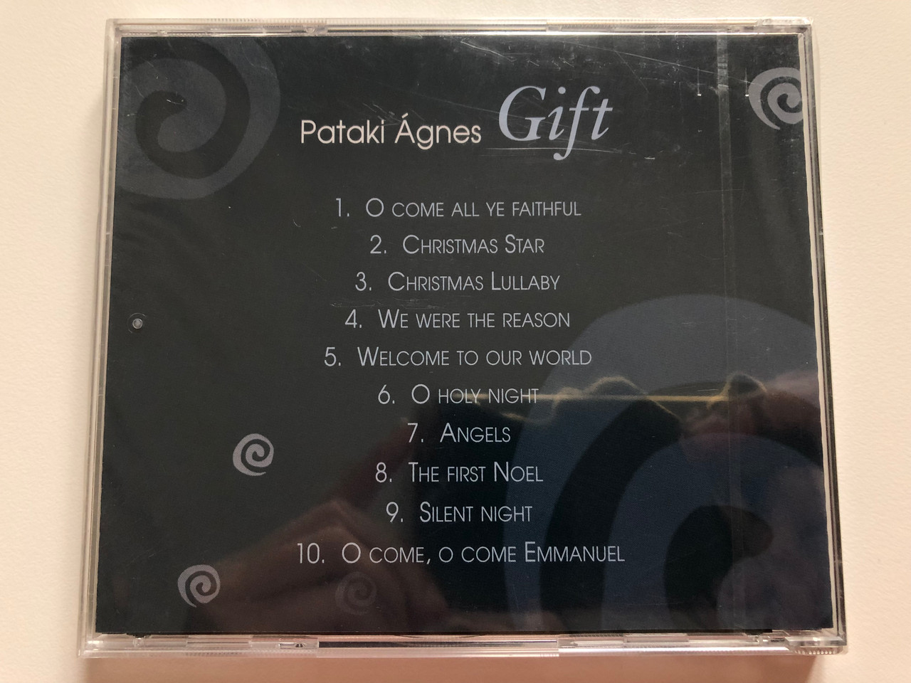 https://cdn10.bigcommerce.com/s-62bdpkt7pb/products/0/images/202439/Pataki_gnes_-_Gift_Audio_CD_2__80297.1640083760.1280.1280.JPG?c=2&_gl=1*epz15m*_ga*MjA2NTIxMjE2MC4xNTkwNTEyNTMy*_ga_WS2VZYPC6G*MTY0MDA2ODkyOS4yMjUuMS4xNjQwMDgzNjgxLjU4