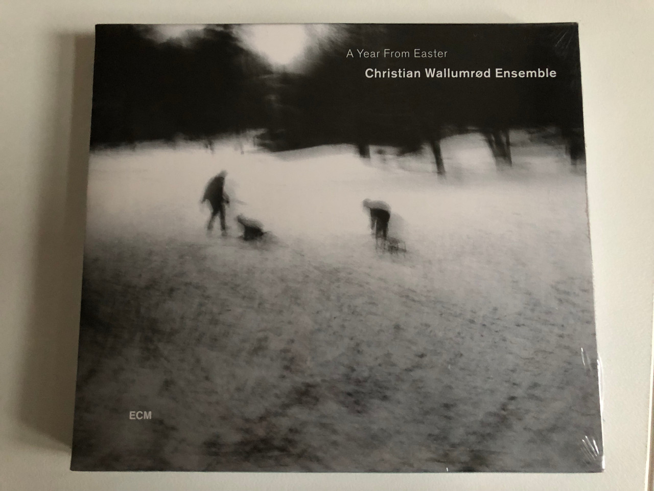 https://cdn10.bigcommerce.com/s-62bdpkt7pb/products/0/images/202848/A_Year_From_Easter_-_Christian_Wallumrd_Ensemble_ECM_Records_Audio_CD_2005_ECM_1901_1__75884.1640264597.1280.1280.JPG?c=2&_gl=1*2x0igb*_ga*MjA2NTIxMjE2MC4xNTkwNTEyNTMy*_ga_WS2VZYPC6G*MTY0MDI1OTg0MS4yMzAuMS4xNjQwMjY0NTc0LjYw