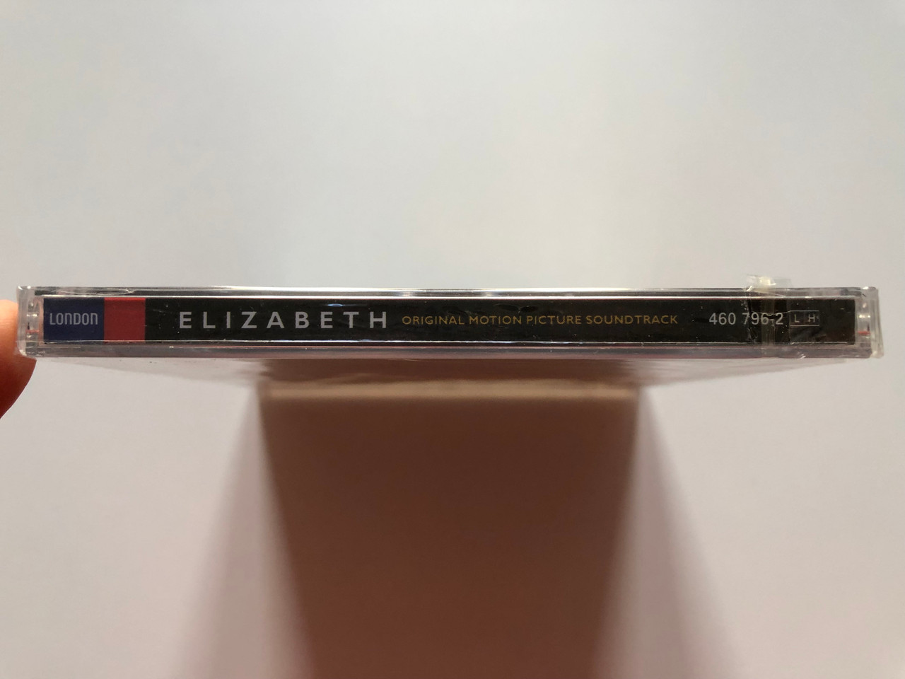 https://cdn10.bigcommerce.com/s-62bdpkt7pb/products/0/images/203243/Elizabeth_Original_Motion_Picture_Soundtrack_-_Original_Music_By_David_Hirschfelder_From_The_Composer_Of_Shine_London_Classics_Audio_CD_1998_460_796-2_3__22618.1640703314.1280.1280.JPG?c=2&_gl=1*1e7p3as*_ga*MjA2NTIxMjE2MC4xNTkwNTEyNTMy*_ga_WS2VZYPC6G*MTY0MDcwMjMxMS4yMzcuMS4xNjQwNzAzMzUwLjYw