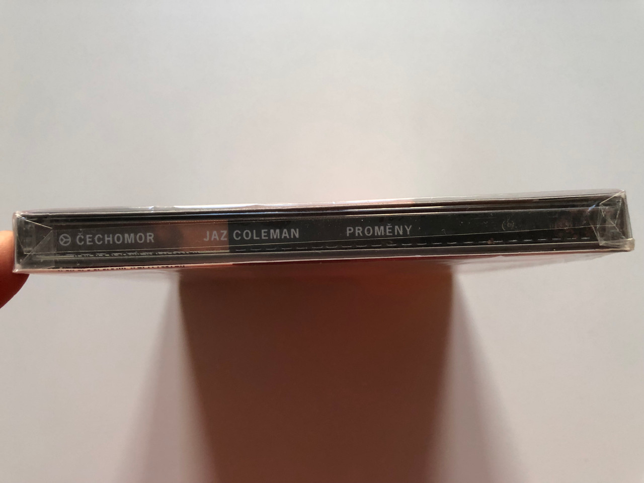 https://cdn10.bigcommerce.com/s-62bdpkt7pb/products/0/images/203309/echomor_Jaz_Coleman_Promny_Venkow_Records_Audio_CD_2001_013_577-2_3__23102.1640714494.1280.1280.JPG?c=2&_gl=1*dq2rmn*_ga*MjA2NTIxMjE2MC4xNTkwNTEyNTMy*_ga_WS2VZYPC6G*MTY0MDcwMjMxMS4yMzcuMS4xNjQwNzEzNDIxLjM2