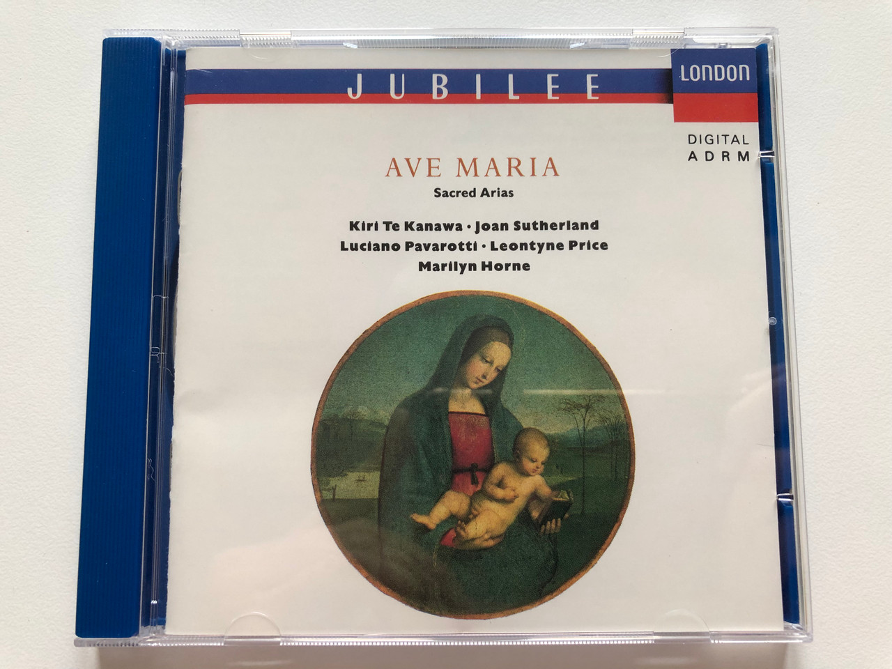 https://cdn10.bigcommerce.com/s-62bdpkt7pb/products/0/images/203414/Ave_Maria_-_Sacred_Arias_-_Kiri_Te_Kanawa_Joan_Sutherland_Luciano_Pavarotti_Leontyne_Price_Marilyn_Horne_Decca_Jubilee_Decca_Audio_CD_1990_Stereo_425_016-2_1__91057.1640792743.1280.1280.JPG?c=2&_gl=1*w9r74s*_ga*MjA2NTIxMjE2MC4xNTkwNTEyNTMy*_ga_WS2VZYPC6G*MTY0MDc4NDQ2Mi4yMzguMS4xNjQwNzkyODYwLjYw