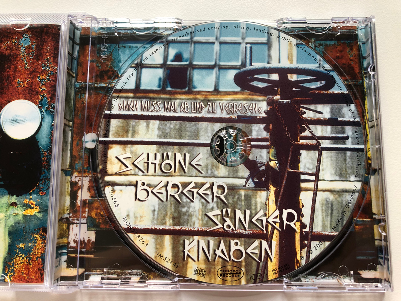 https://cdn10.bigcommerce.com/s-62bdpkt7pb/products/0/images/203481/Schoneberger_Sangerknaben_-_Man_muss_mal_ab_und_zu_verrseisen_Monopol_Records_Audio_CD_2002_MON938263_3__61158.1640798332.1280.1280.JPG?c=2&_gl=1*ewnwfs*_ga*MjA2NTIxMjE2MC4xNTkwNTEyNTMy*_ga_WS2VZYPC6G*MTY0MDc4NDQ2Mi4yMzguMS4xNjQwNzk4MDg4LjU4
