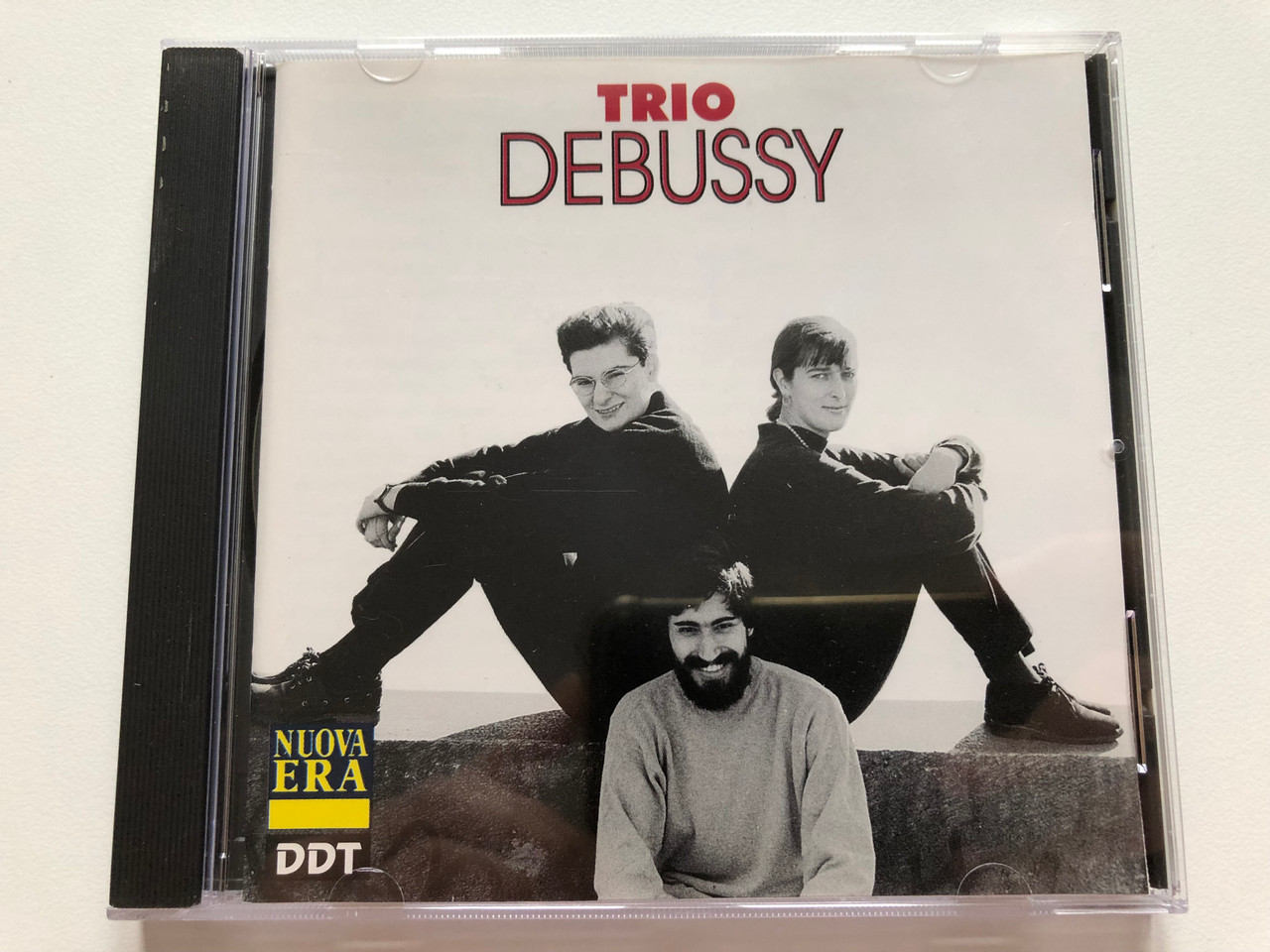 https://cdn10.bigcommerce.com/s-62bdpkt7pb/products/0/images/203645/Trio_Debussy_Nuova_Era_Records_Audio_CD_1996_7256_1__85943.1640872694.1280.1280.JPG?c=2&_gl=1*118m9ff*_ga*MjA2NTIxMjE2MC4xNTkwNTEyNTMy*_ga_WS2VZYPC6G*MTY0MDg2NzM3NS4yMzkuMS4xNjQwODcyNjkwLjYw