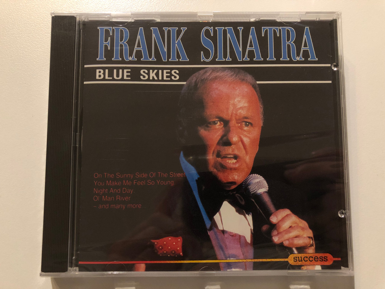 https://cdn10.bigcommerce.com/s-62bdpkt7pb/products/0/images/204032/Frank_Sinatra_Blue_Skies_On_The_Sunny_Side_Of_The_Street_You_Make_Me_Feel_So_Young_Night_And_Day_Ol_Man_River_and_many_more_Success_Audio_CD_1993_16159_CD_1__65358.1641196354.1280.1280.JPG?c=2&_gl=1*1yajn34*_ga*MjA2NTIxMjE2MC4xNTkwNTEyNTMy*_ga_WS2VZYPC6G*MTY0MTE5NDMxMi4yNDQuMS4xNjQxMTk2MTQzLjQ5