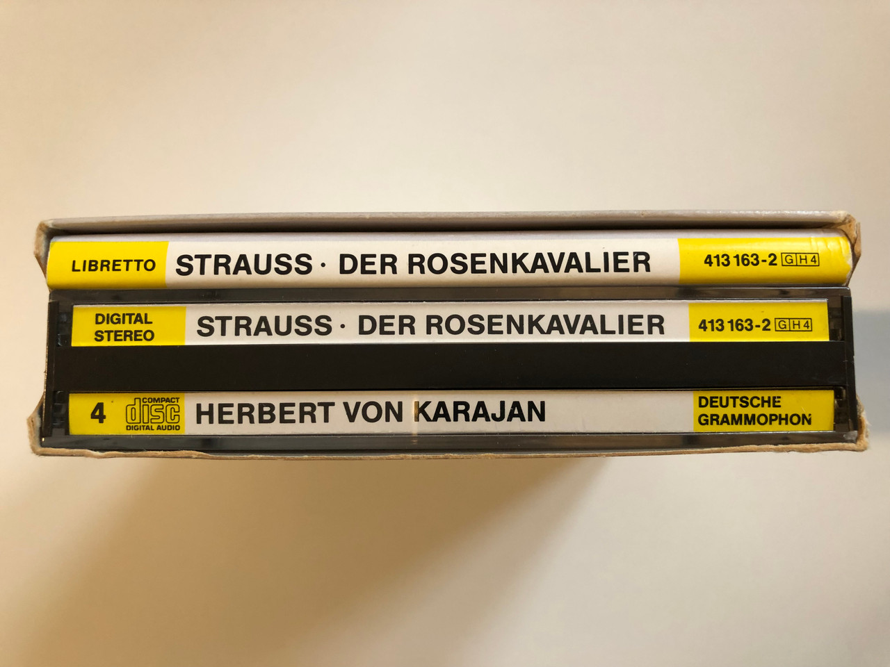 https://cdn10.bigcommerce.com/s-62bdpkt7pb/products/0/images/204472/Richard_Strauss_-_Der_Rosenkavalier_Anna_Tomowa-Sintow_Agnes_Baltsa_Janet_Perry_Kurt_Moll_Wilma_Lipp_Helga_Muller-Malinari_Vison_Cole_Victor_van_Halem_Gottfried_Hamik_Deutsche_Gra_4__71285.1641361220.1280.1280.JPG?c=2&_gl=1*1jx836w*_ga*MjA2NTIxMjE2MC4xNTkwNTEyNTMy*_ga_WS2VZYPC6G*MTY0MTM1OTgzNy4yNDcuMS4xNjQxMzYwOTEyLjMx