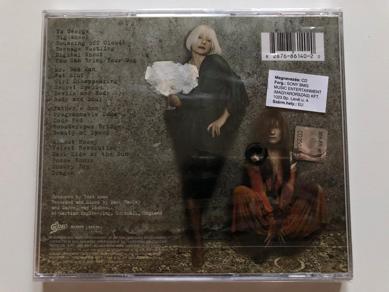 https://cdn10.bigcommerce.com/s-62bdpkt7pb/products/0/images/204522/Tori_Amos_American_Doll_Posse_Featuring_Big_Wheel_and_Bouncing_Off_Clouds_Epic_Audio_CD_2007_82876861402_2__45171.1641368453.1280.1280.JPG?c=2&_gl=1*jpsqq8*_ga*MjA2NTIxMjE2MC4xNTkwNTEyNTMy*_ga_WS2VZYPC6G*MTY0MTM1OTgzNy4yNDcuMS4xNjQxMzY3ODY5LjM4