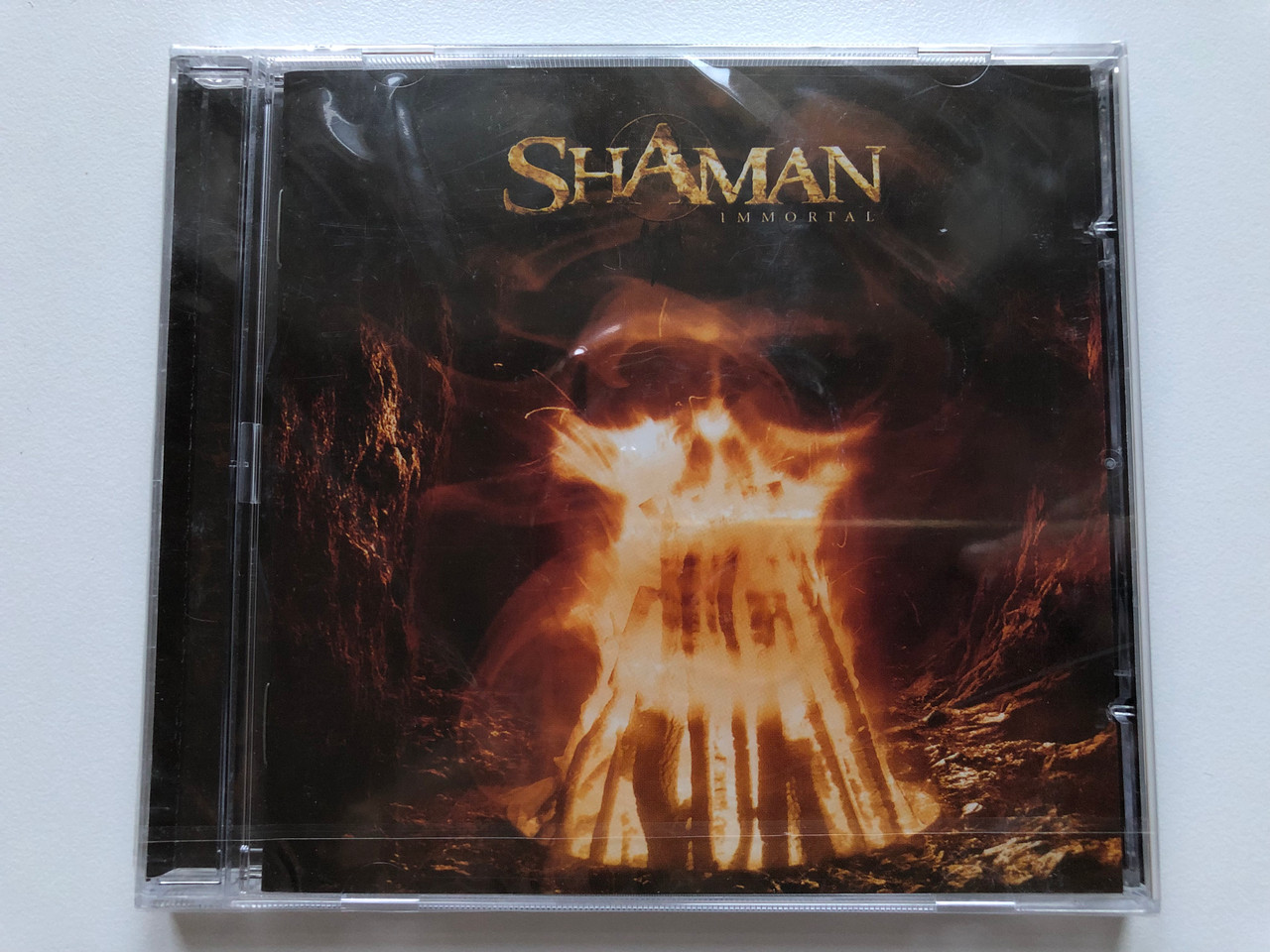 https://cdn10.bigcommerce.com/s-62bdpkt7pb/products/0/images/204544/Shaman_Immortal_Scarlet_Audio_CD_2007_SC_147-2_1__75213.1641371035.1280.1280.JPG?c=2&_gl=1*uwb9rr*_ga*MjA2NTIxMjE2MC4xNTkwNTEyNTMy*_ga_WS2VZYPC6G*MTY0MTM1OTgzNy4yNDcuMS4xNjQxMzcwOTQ5LjU0