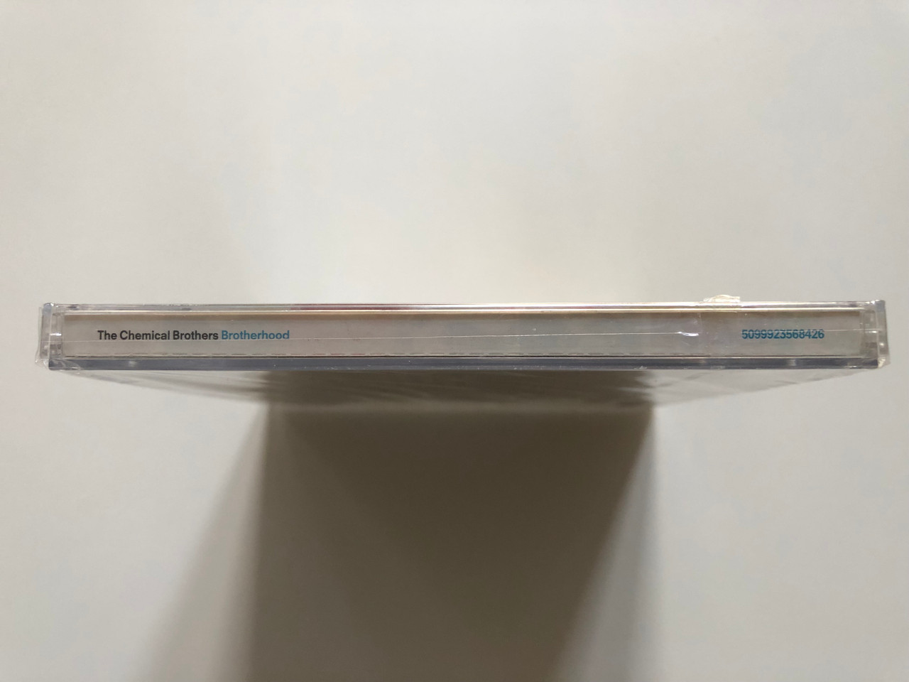 https://cdn10.bigcommerce.com/s-62bdpkt7pb/products/0/images/208264/The_Chemical_Brothers_Brotherhood_Virgin_Audio_CD_2008_5099923568426_3__16448.1642753105.1280.1280.JPG?c=2&_gl=1*1oaspg4*_ga*MjA2NTIxMjE2MC4xNTkwNTEyNTMy*_ga_WS2VZYPC6G*MTY0Mjc0ODQwMy4yNjkuMS4xNjQyNzUzMDE0LjE0