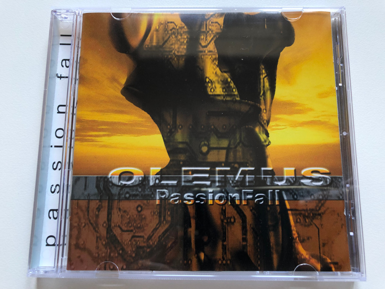 https://cdn10.bigcommerce.com/s-62bdpkt7pb/products/0/images/211029/Olemus_Passion_Fall_CCP_Records_Audio_CD_2001_CCP_100215-2_1__58536.1643791741.1280.1280.JPG?c=2&_gl=1*1v4mv2l*_ga*MjA2NTIxMjE2MC4xNTkwNTEyNTMy*_ga_WS2VZYPC6G*MTY0Mzc4MTAzOS4yODIuMS4xNjQzNzkxNTk2LjUx