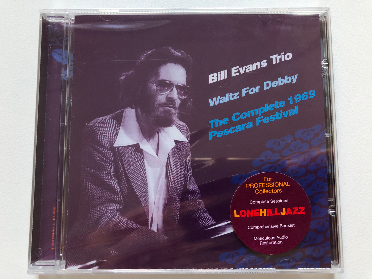 https://cdn10.bigcommerce.com/s-62bdpkt7pb/products/0/images/213305/Bill_Evans_Trio_Waltz_For_Debby_The_Complete_1969_Pescara_Festival_Lone_Hill_Jazz_Audio_CD_2004_LHJ10156_1__12368.1645002775.1280.1280.JPG?c=2&_gl=1*1q3q5cv*_ga*MjA2NTIxMjE2MC4xNTkwNTEyNTMy*_ga_WS2VZYPC6G*MTY0NDk5NTYyMy4yOTAuMS4xNjQ1MDAxMjgwLjQx