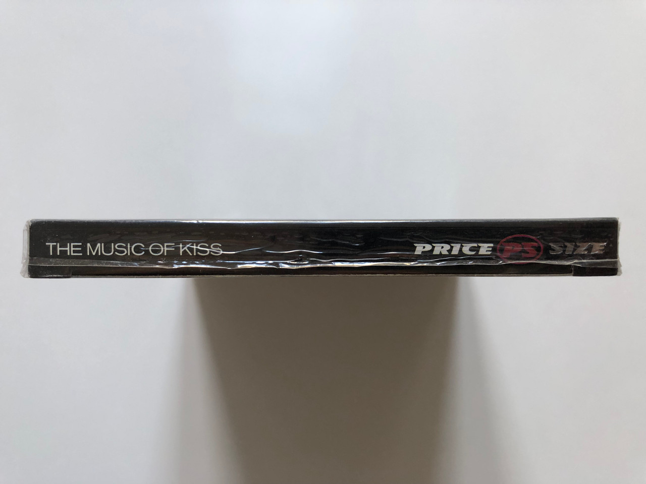 https://cdn10.bigcommerce.com/s-62bdpkt7pb/products/0/images/213316/The_Music_of_Kiss_I_was_made_for_loving_you_Detroit_Rock_City_Beth_Strutter_Deuce_The_Hits_Re-Loaded_Performed_by_The_Coloured_Faces_Price_Size_Audio_CD_2005_PS_1711_CD_3__61062.1645005125.1280.1280.JPG?c=2&_gl=1*61jtx5*_ga*MjA2NTIxMjE2MC4xNTkwNTEyNTMy*_ga_WS2VZYPC6G*MTY0NDk5NTYyMy4yOTAuMS4xNjQ1MDA0OTcxLjYw