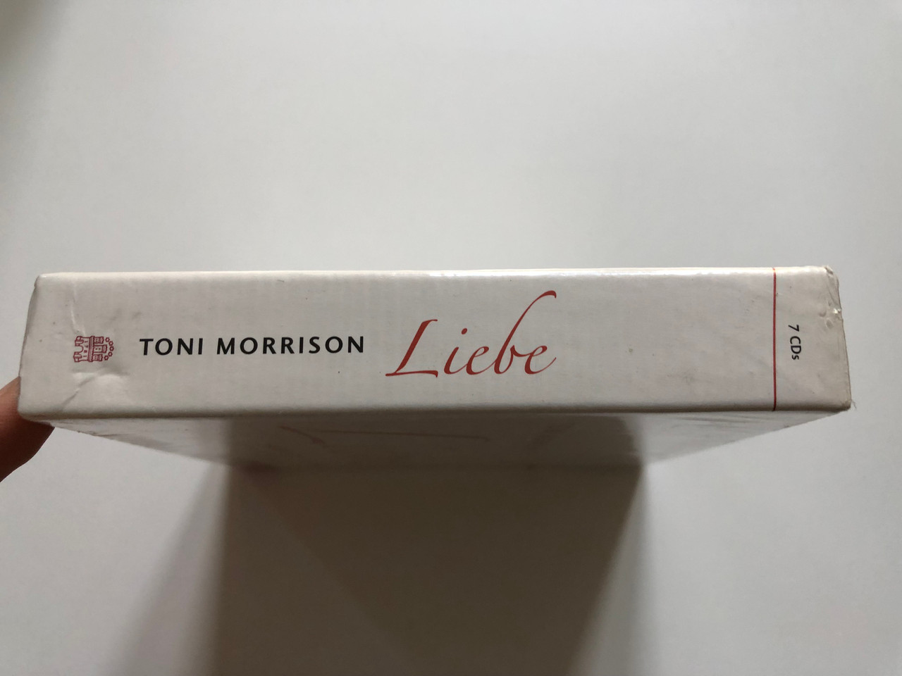 https://cdn10.bigcommerce.com/s-62bdpkt7pb/products/0/images/213449/Toni_Morrison_-_Liebe_-_Mit_Barbara_Nusse_und_Gisela_Trowe_Hoffmann_und_Campe_rowohit_7x_Audio_CD_2005_9783455303926_3__36429.1645079516.1280.1280.JPG?c=2&_gl=1*rn7okh*_ga*MjA2NTIxMjE2MC4xNTkwNTEyNTMy*_ga_WS2VZYPC6G*MTY0NTA3MzEwMy4yOTIuMS4xNjQ1MDc5MzQ4LjUw