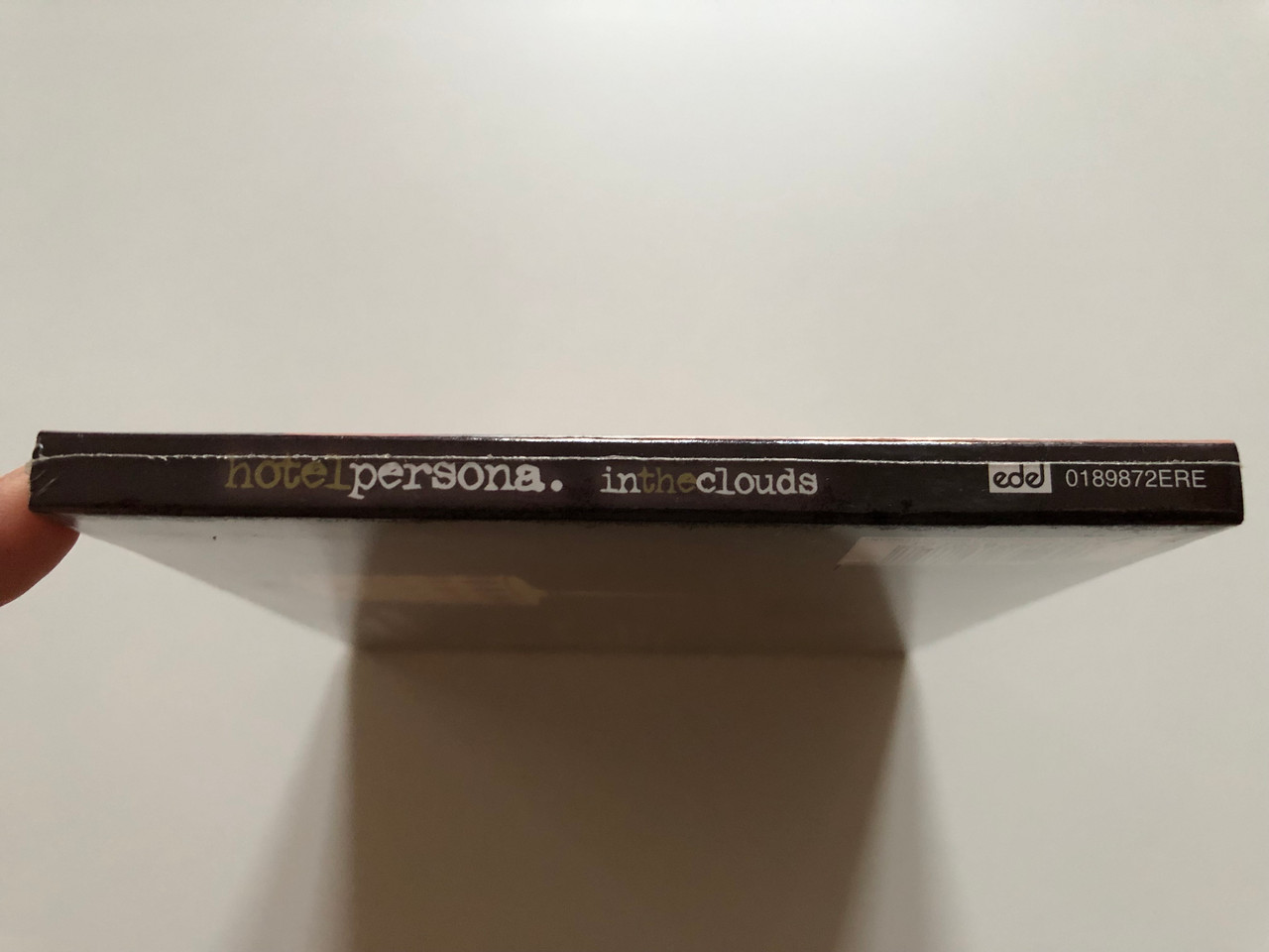 https://cdn10.bigcommerce.com/s-62bdpkt7pb/products/0/images/214078/Hotel_Persona_In_The_Clouds_Stunning_debut_album_from_Hotel_Persona_Stefan_Olsdal_Placebo_new_project_with_cpecial_guest_vocals_from_Brian_Molko_Miguel_Bose_Samantha_Fox_Edel_Reco_3__44056.1645613738.1280.1280.JPG?c=2&_gl=1*9slrqv*_ga*MjA2NTIxMjE2MC4xNTkwNTEyNTMy*_ga_WS2VZYPC6G*MTY0NTYwNjA3Ni4yOTguMS4xNjQ1NjEzNzE0LjYw