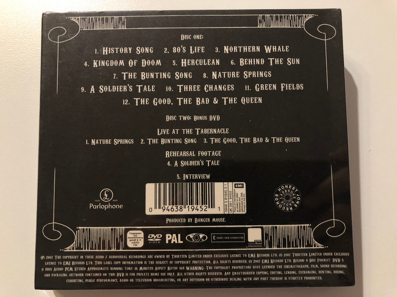 https://cdn10.bigcommerce.com/s-62bdpkt7pb/products/0/images/214229/The_Good_The_Bad_The_Queen_Limited_Edition_CD_DVD._Featuring_The_Singles_Herculean_and_Kingdom_Of_Doom_DVD_Features_Live_Tracks_Parlophone_Audio_CD_DVD_Video_CD_2007_00946_3___86150.1645722367.1280.1280.JPG?c=2&_gl=1*1loh59y*_ga*MjA2NTIxMjE2MC4xNTkwNTEyNTMy*_ga_WS2VZYPC6G*MTY0NTcxNzU2My4zMDEuMS4xNjQ1NzIyMTMzLjIx